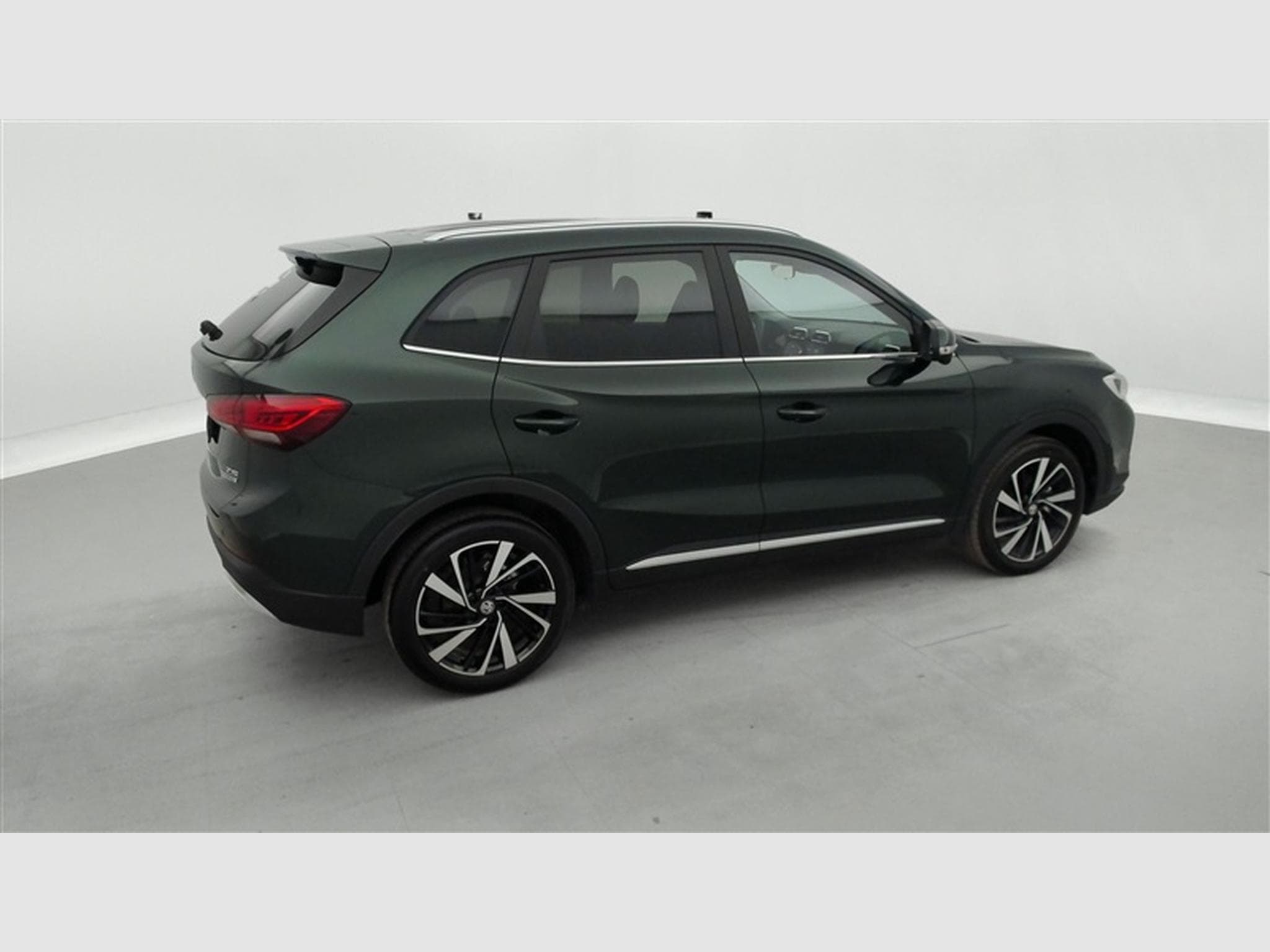 MG ZS 1.5 Hybrid+ Luxury NAVI / FULL LED / CUIR / CAMERA 360 (2026) - Foto 25
