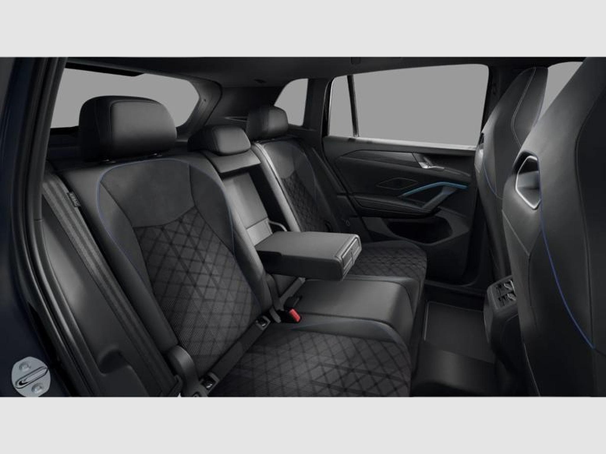 VW Tiguan R-Line 1.5 eTSI 7-Gang-DSG (2025) - Photo 11