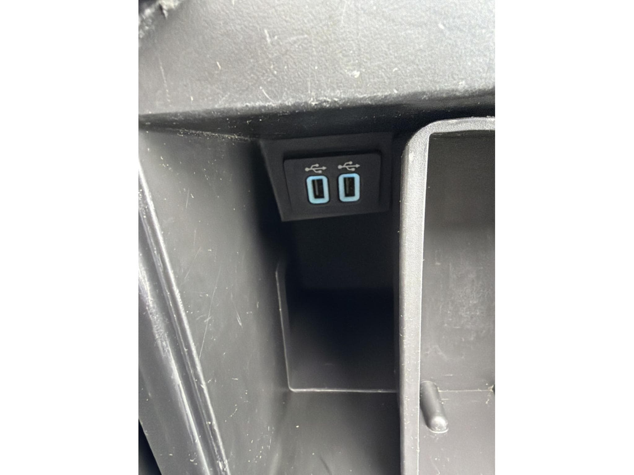 Ford Kuga 1.5 TDCI M6 CONNECT 120CV (2018) - Photo 20
