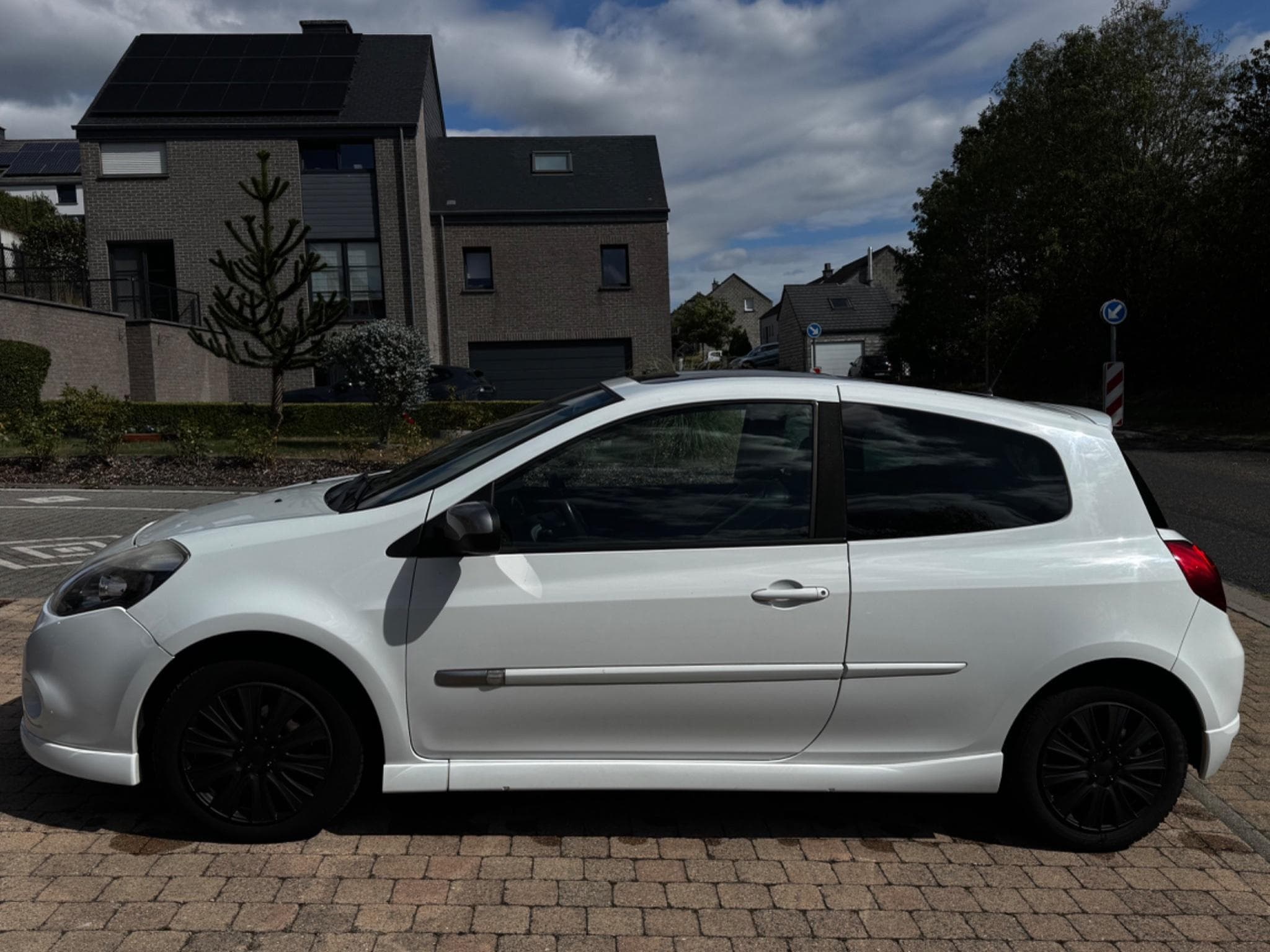 Renault Clio GT line (2011) - Photo 3