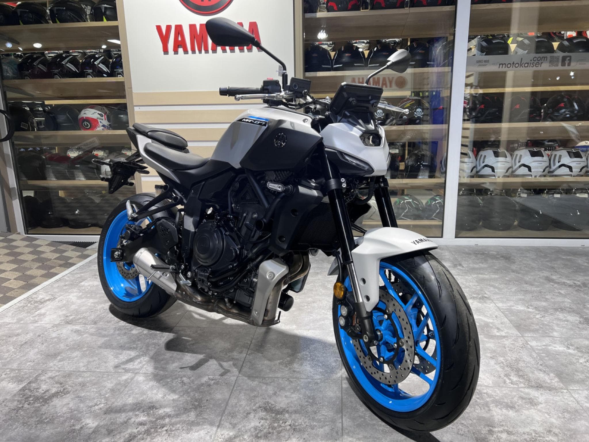 Yamaha MT07 + QuickShifter offert (2026) - Photo 7