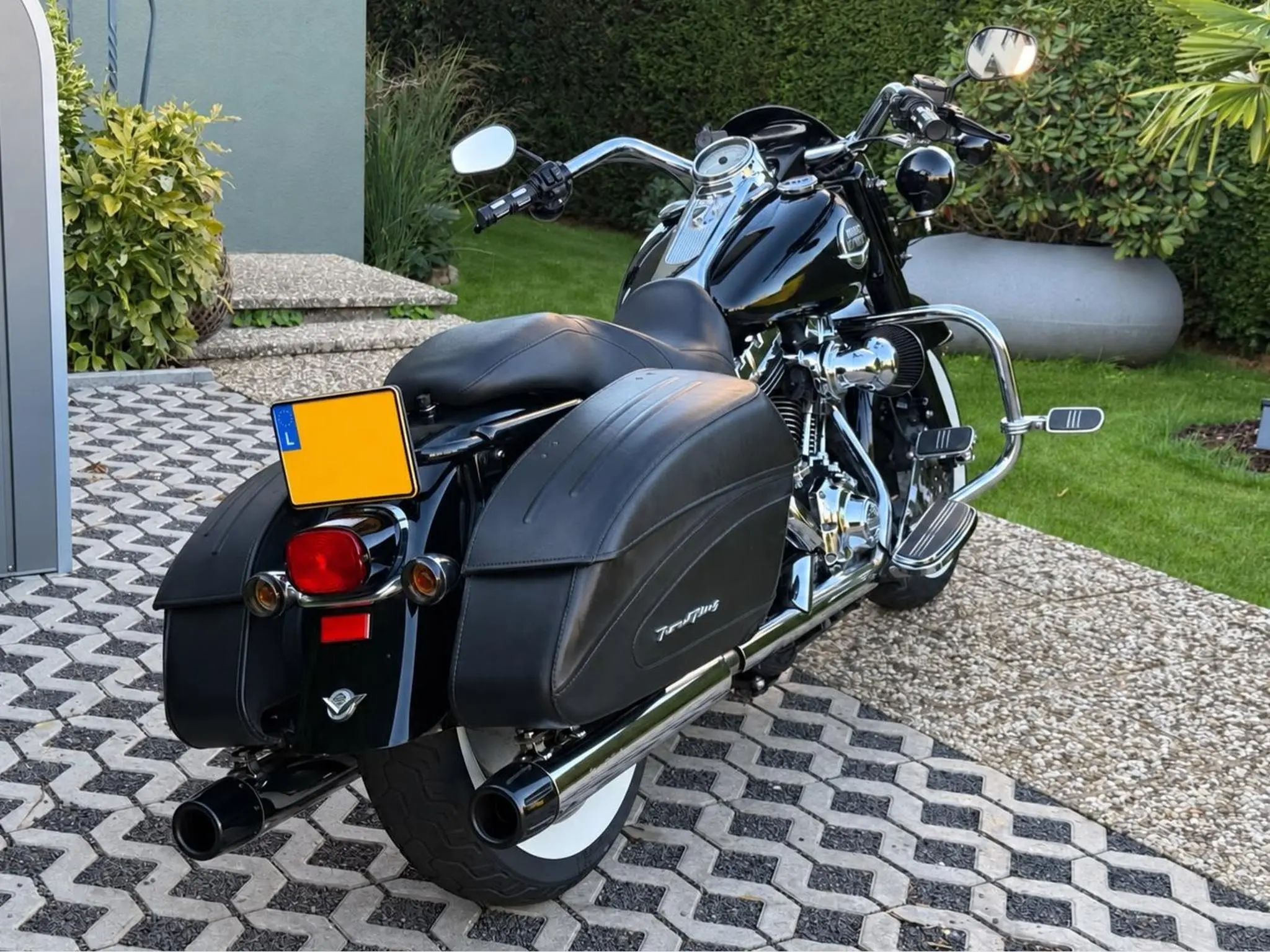 Harley-Davidson Road King Custom FLHRSI (2004) - Photo 3