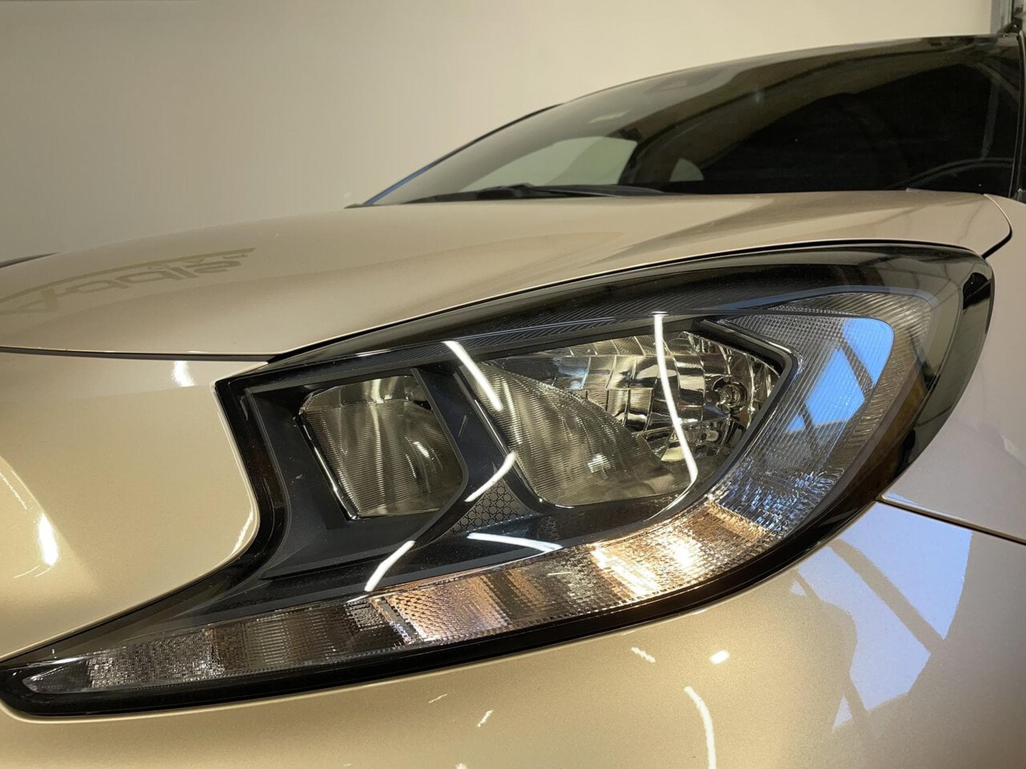 Toyota Aygo 1.0 VVT-I 72 DESIGN BLUETOOTH (2023) - Photo 15