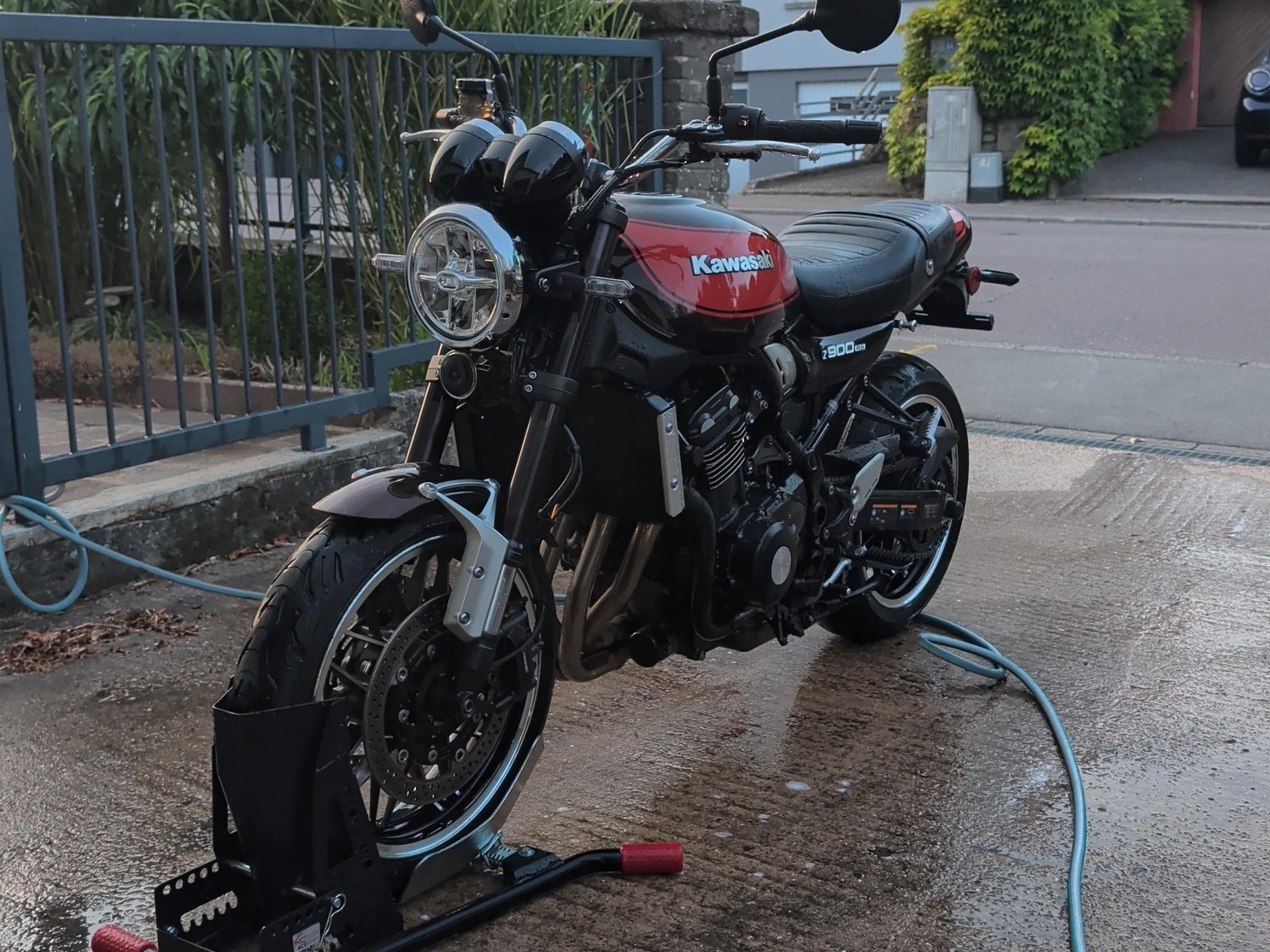 Kawasaki Z 900 RS (2018) - Photo 1