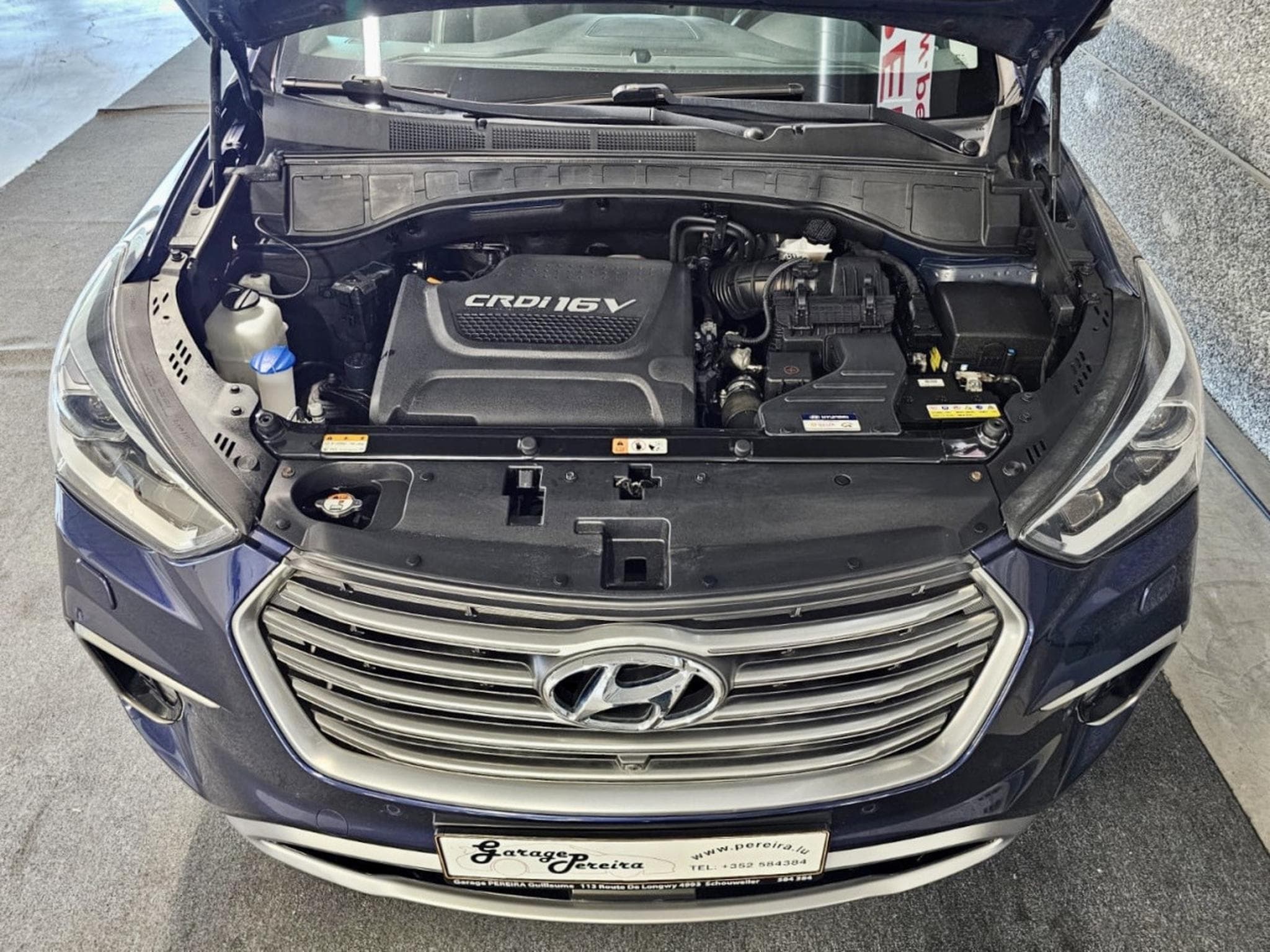 Hyundai Grand Santa Fe 2.2CRDi 200 AWD PANO CUIR NAVI 7 SITZE (2016) - Photo 17