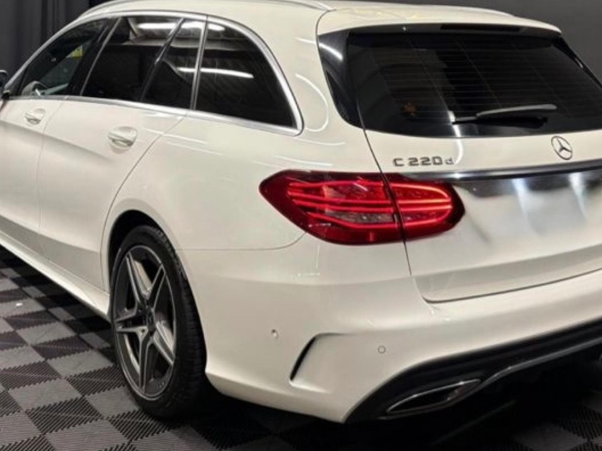 Mercedes C 220 AMG Line (2019) - Photo 3