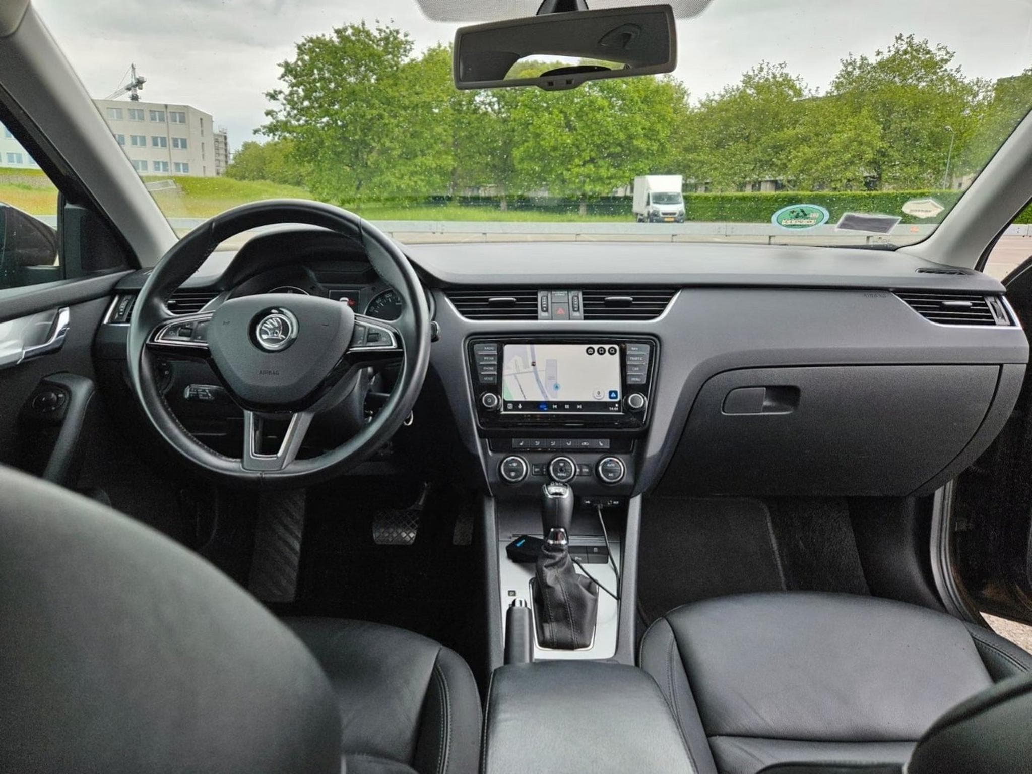 Skoda Octavia 4x4 1.8 TSI DSG Style Combi Xenon (2016) - Photo 3