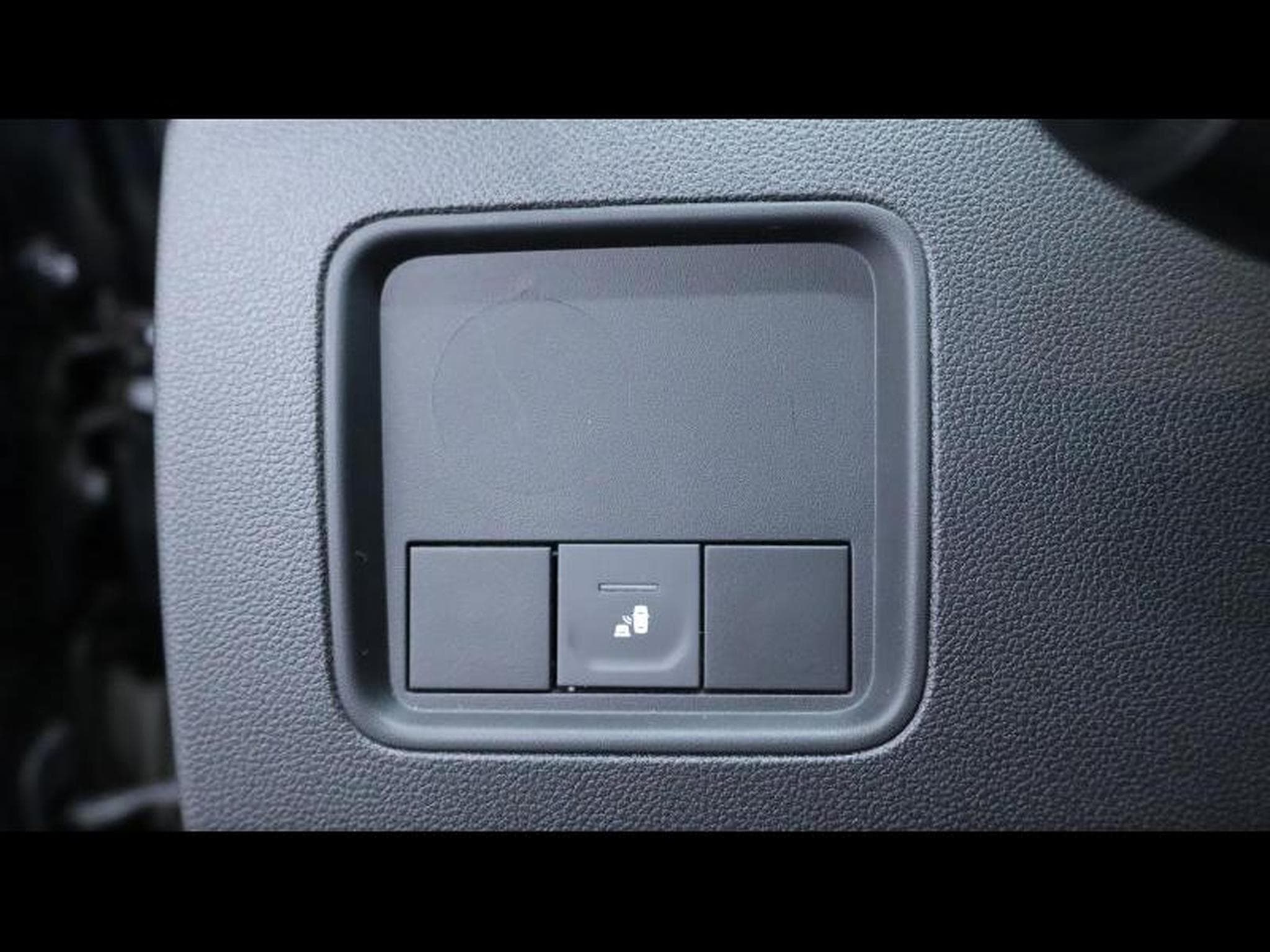 Dacia Duster 1.3 TCe 150 EDC Journey (2023) - Photo 29