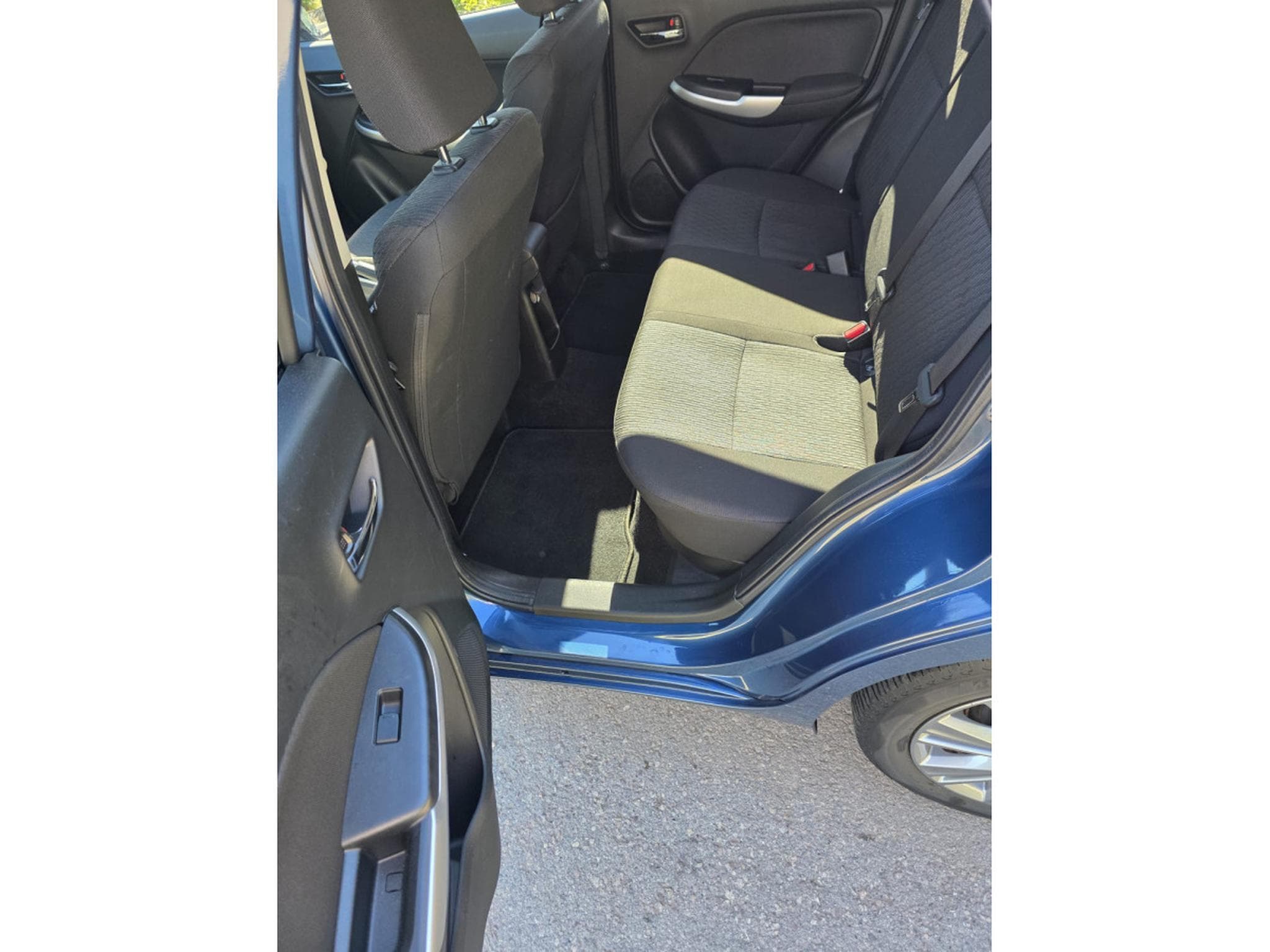 Suzuki Baleno 1.0 BOOSTERJET Comfort (2016) - Photo 8