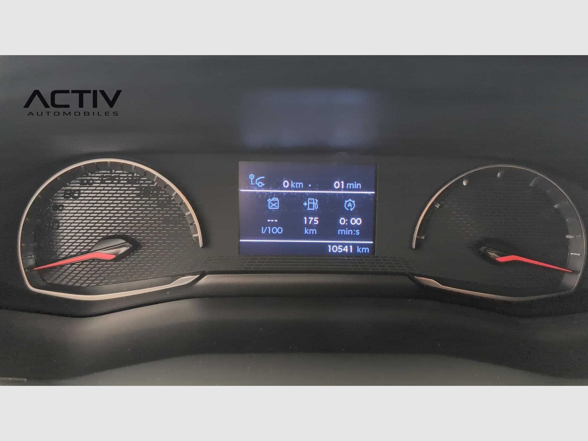Peugeot 2008 100 S&S BVM6 Style (2025) - Foto 20