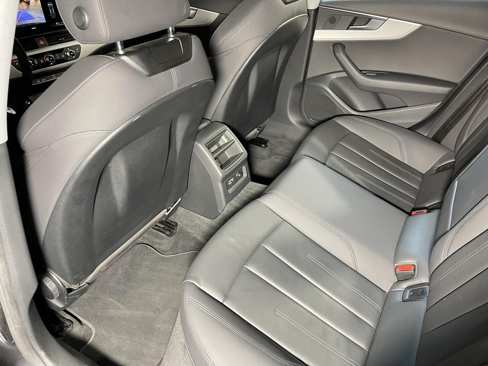 Audi A5 SPORTBACK 35 TDI 163CV S-TRONIC BUSINESS CARPLAY (2020) - Photo 15