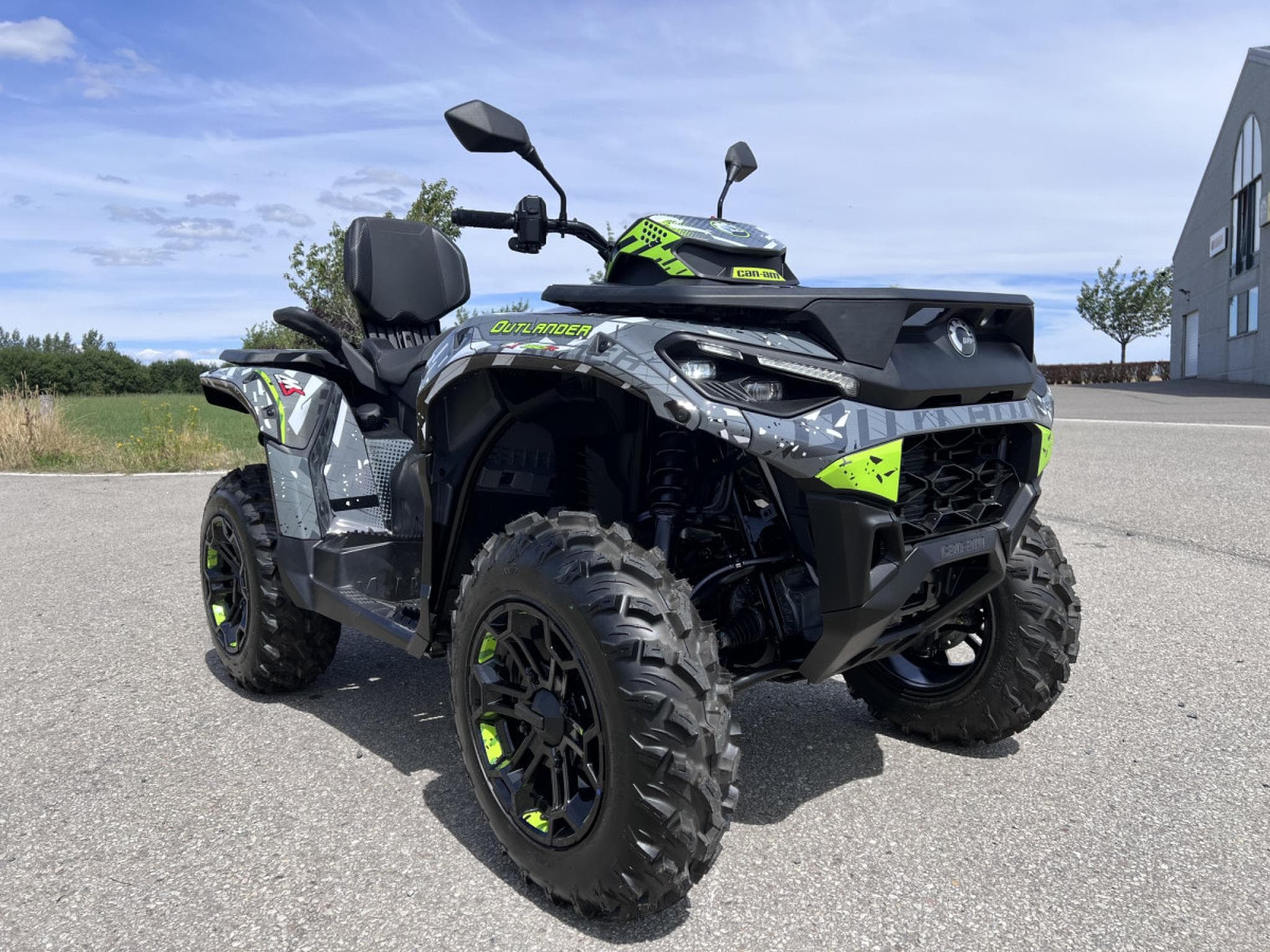 BRP Can-Am Outlander Max 4 WD 850 DPS ABS T3B 1000 cc (2026) - Photo 8