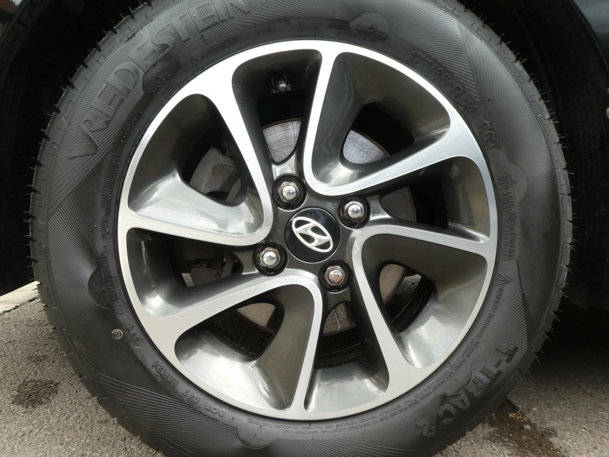 Hyundai i10 1.0 Pack Automatique (2017) - Photo 5