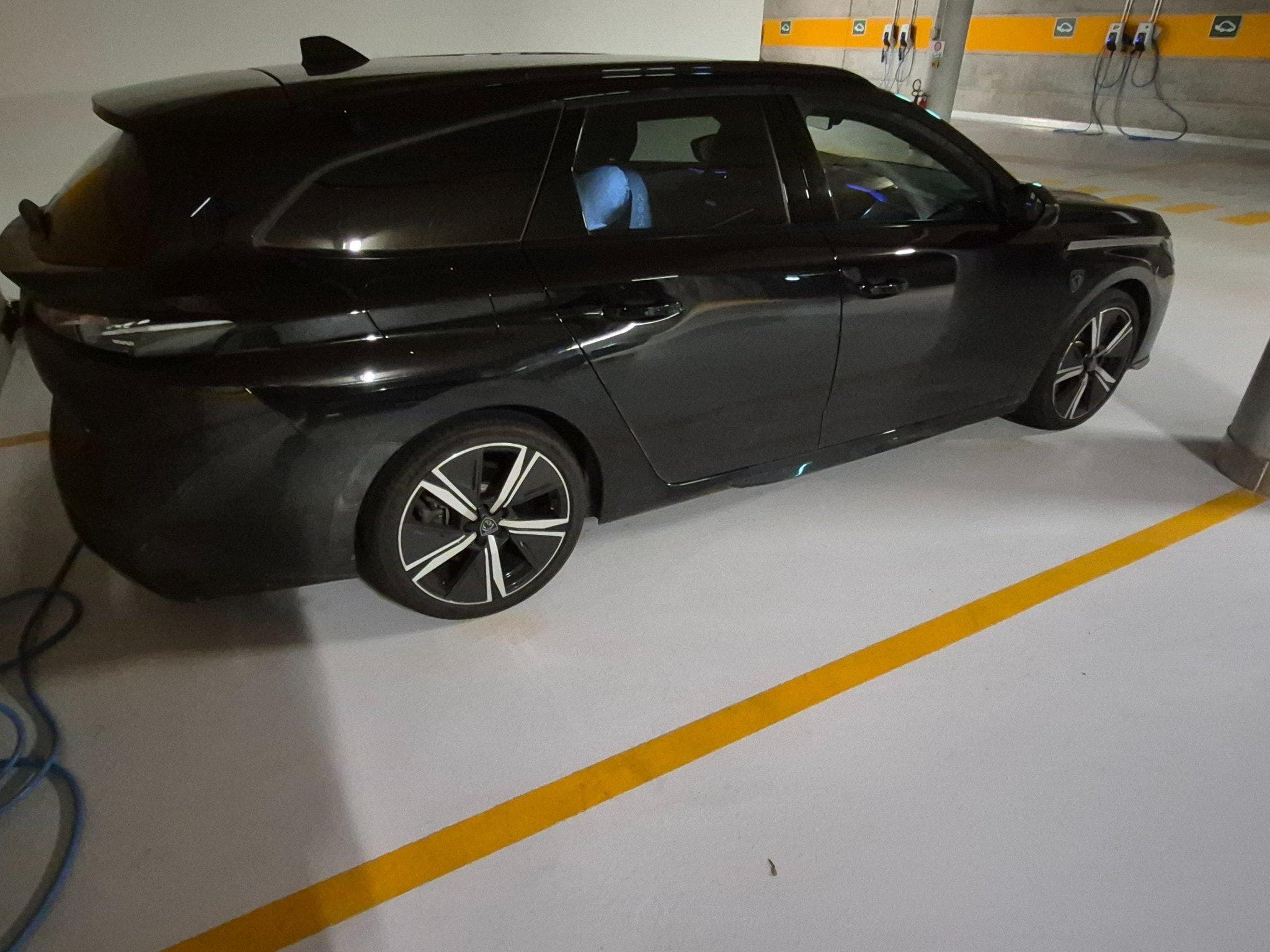 Peugeot 308 GT (2024) - Photo 7