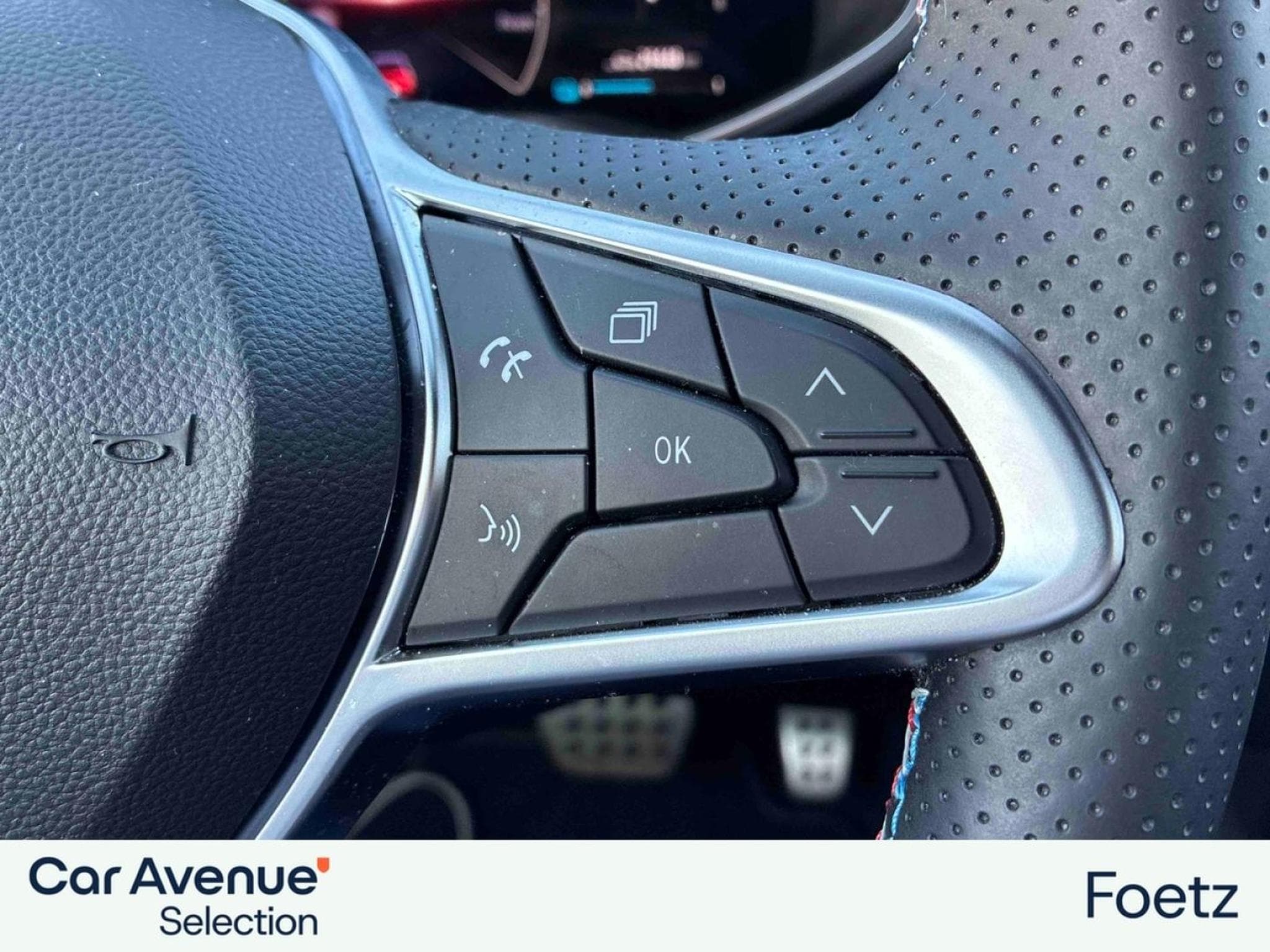 RENAULT Clio 1.6 E-Tech 145ch full hybrid esprit Alpine (2024) - Photo 12