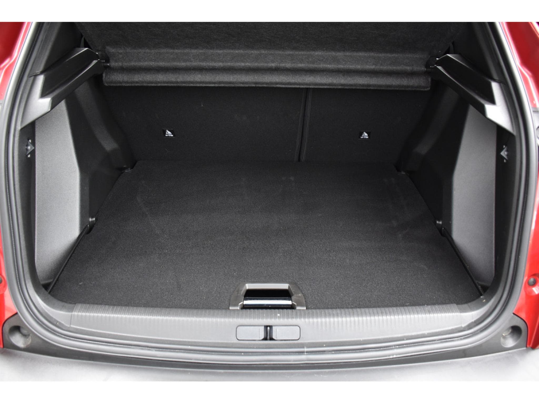 Peugeot 2008 1.2 Hybrid 145 Allure e-DCS6 ACC LANE SIDE GPS CAM360 1°MAIN (2025) - Photo 24