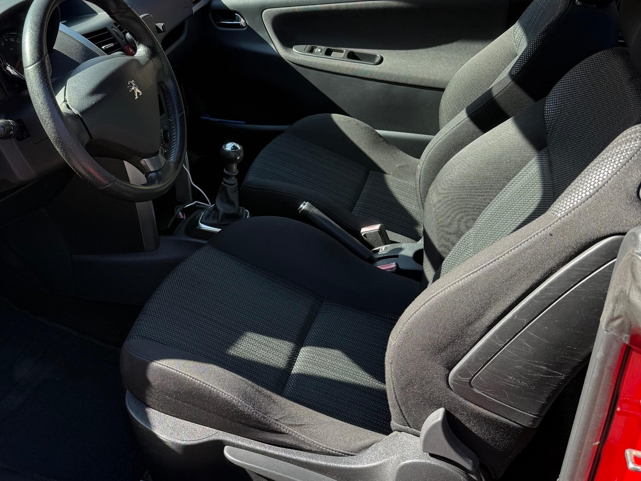 Peugeot 207 (2012) - Photo 3