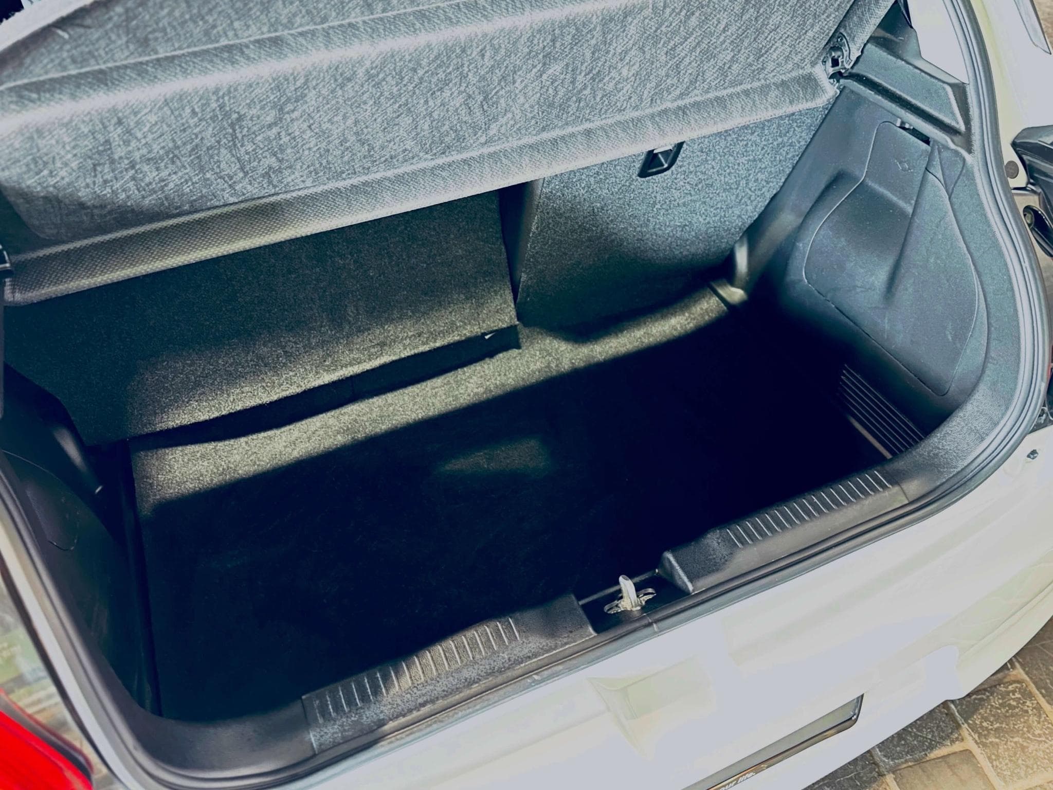 Suzuki Swift SWIFT COMFORT DUALJET MILD-HYBRID (2019) - Photo 15
