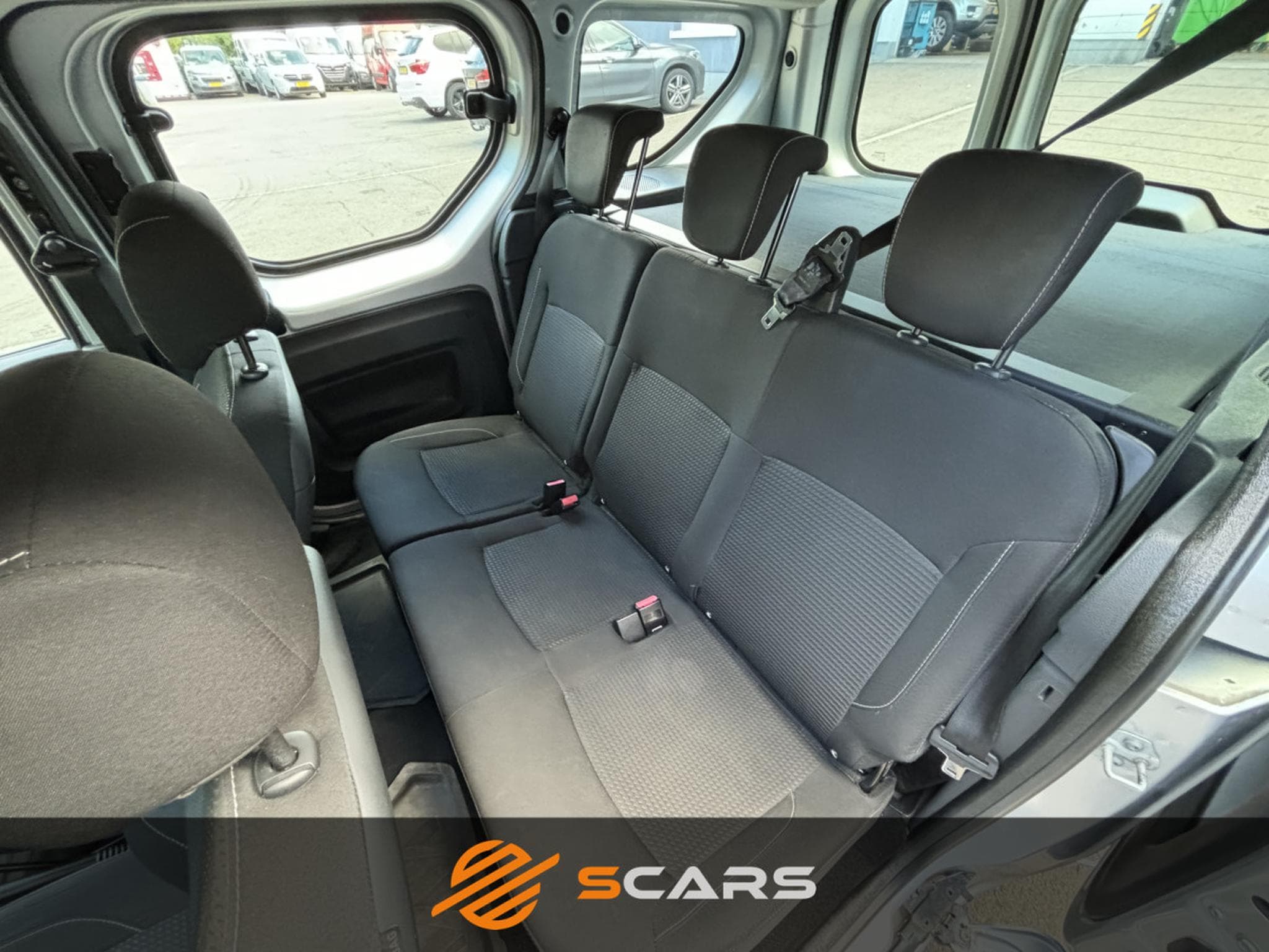 Dacia Dokker 1.5 dci 90cv (2017) - Photo 11
