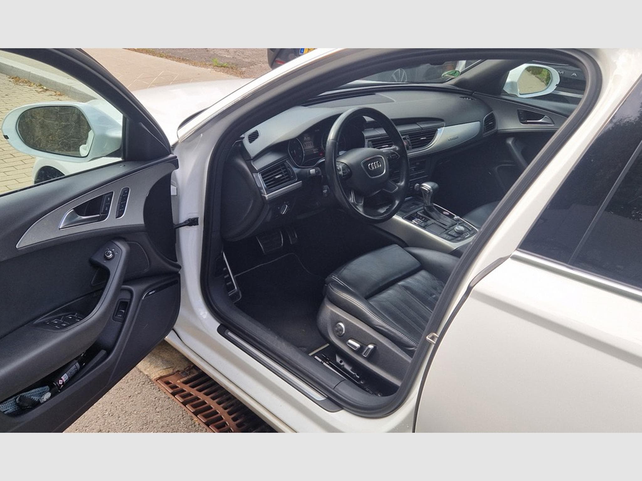Audi A6 Avus 3.0bi-tdi (2012) - Photo 15