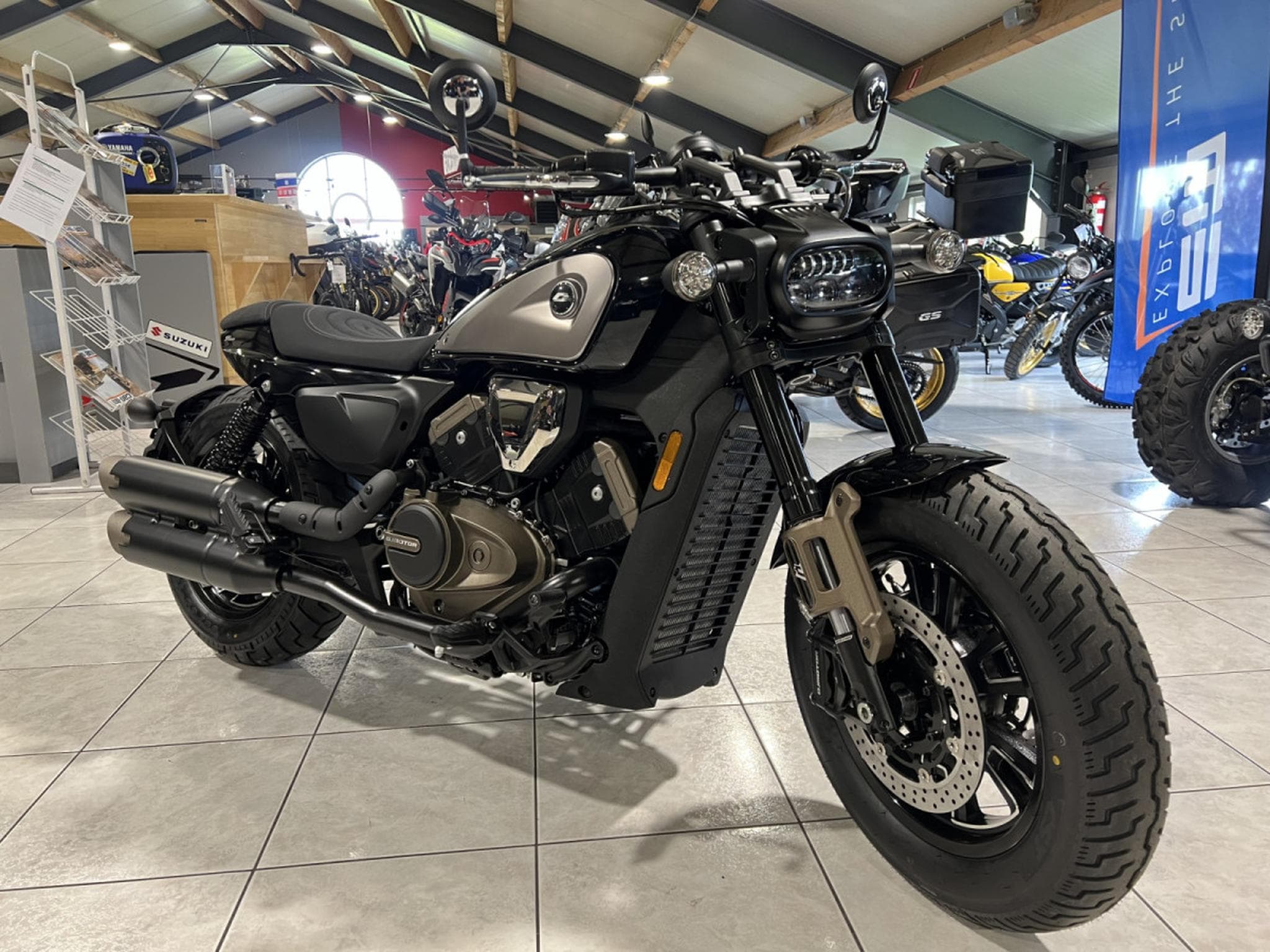 QJmotor SRV 600 V4 (2026) - Photo 8