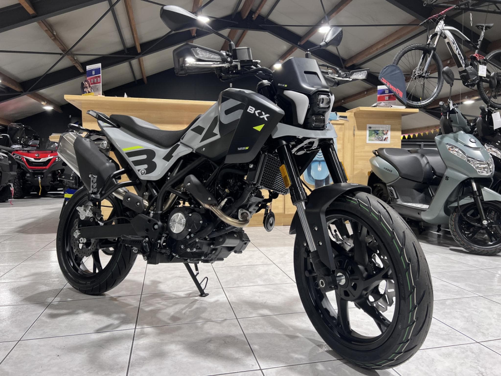 Benelli BKX 125 S (2026) - Photo 7