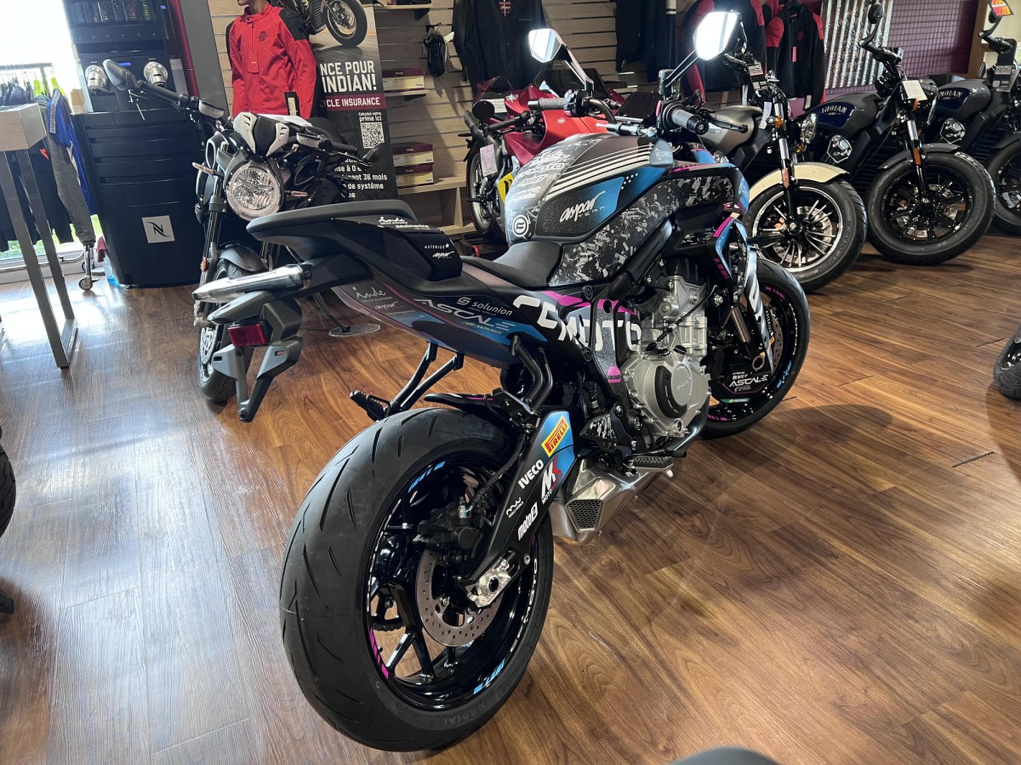 CF Moto 675 NK Réplica (2026) - Photo 3
