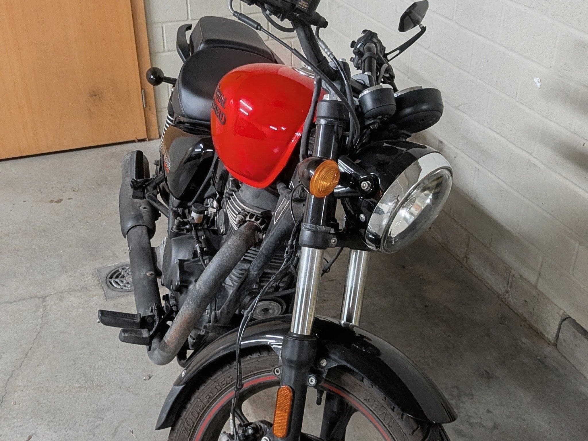 Royal Enfield Meteor 350cc (2022) - Foto 3