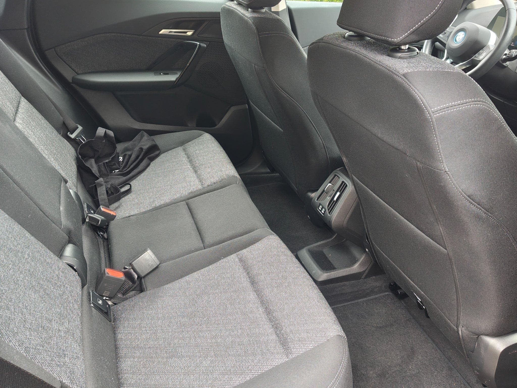 BMW iX1 (2025) - Photo 8