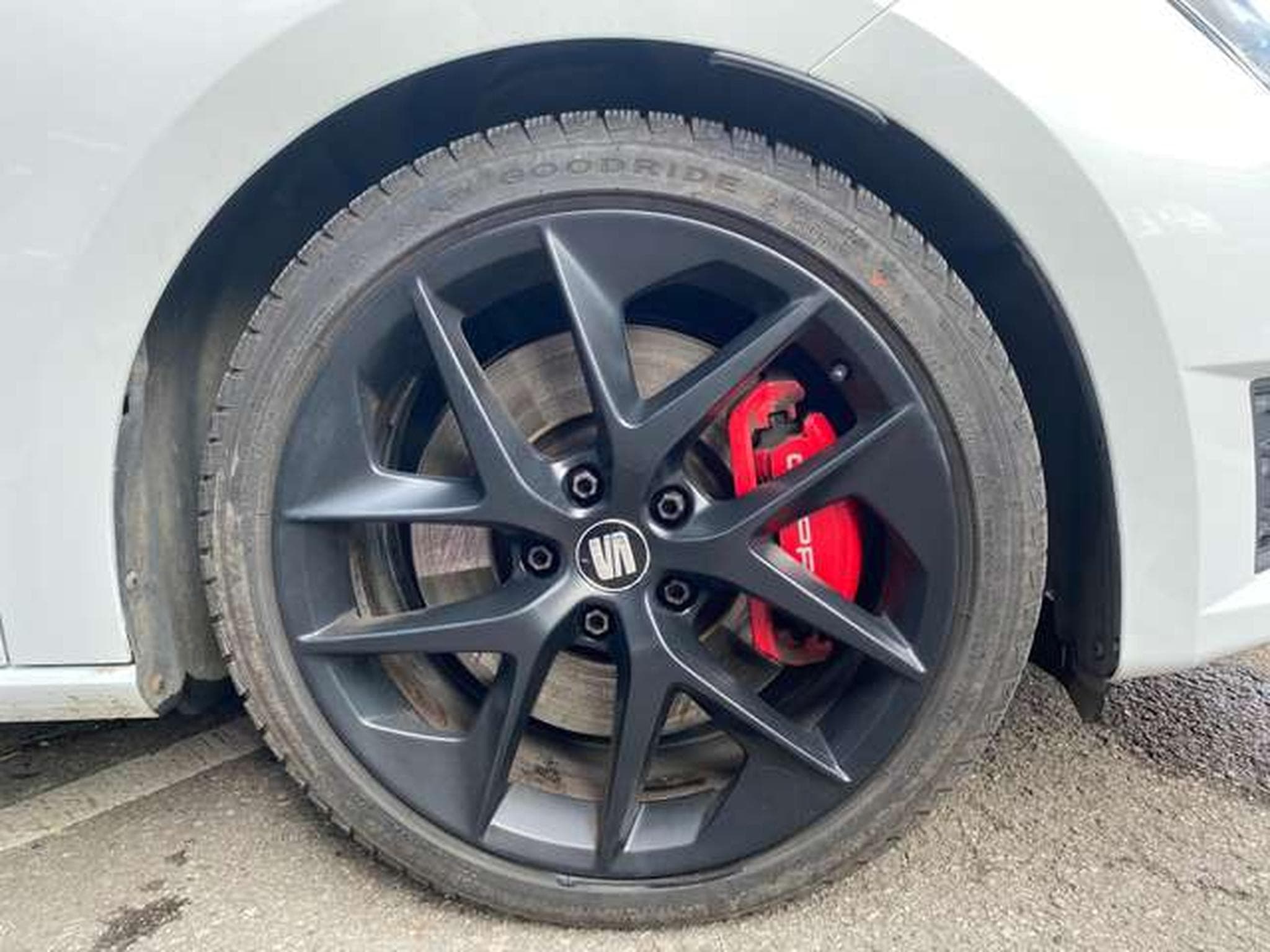 SEAT Leon Cupra 280ch vente privée carnet complet (2015) - Foto 13