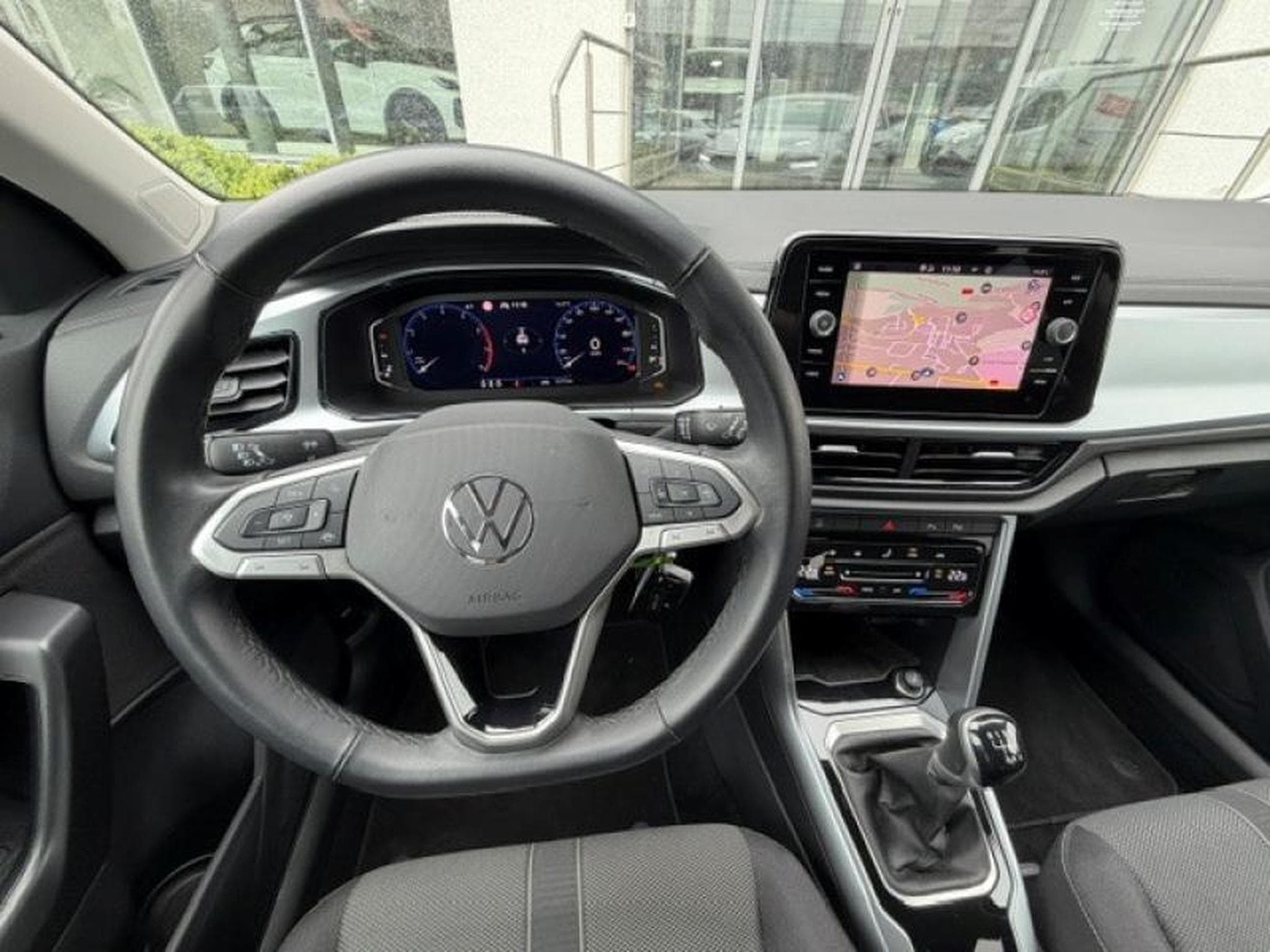 VW T-Roc Life (2025) - Photo 4