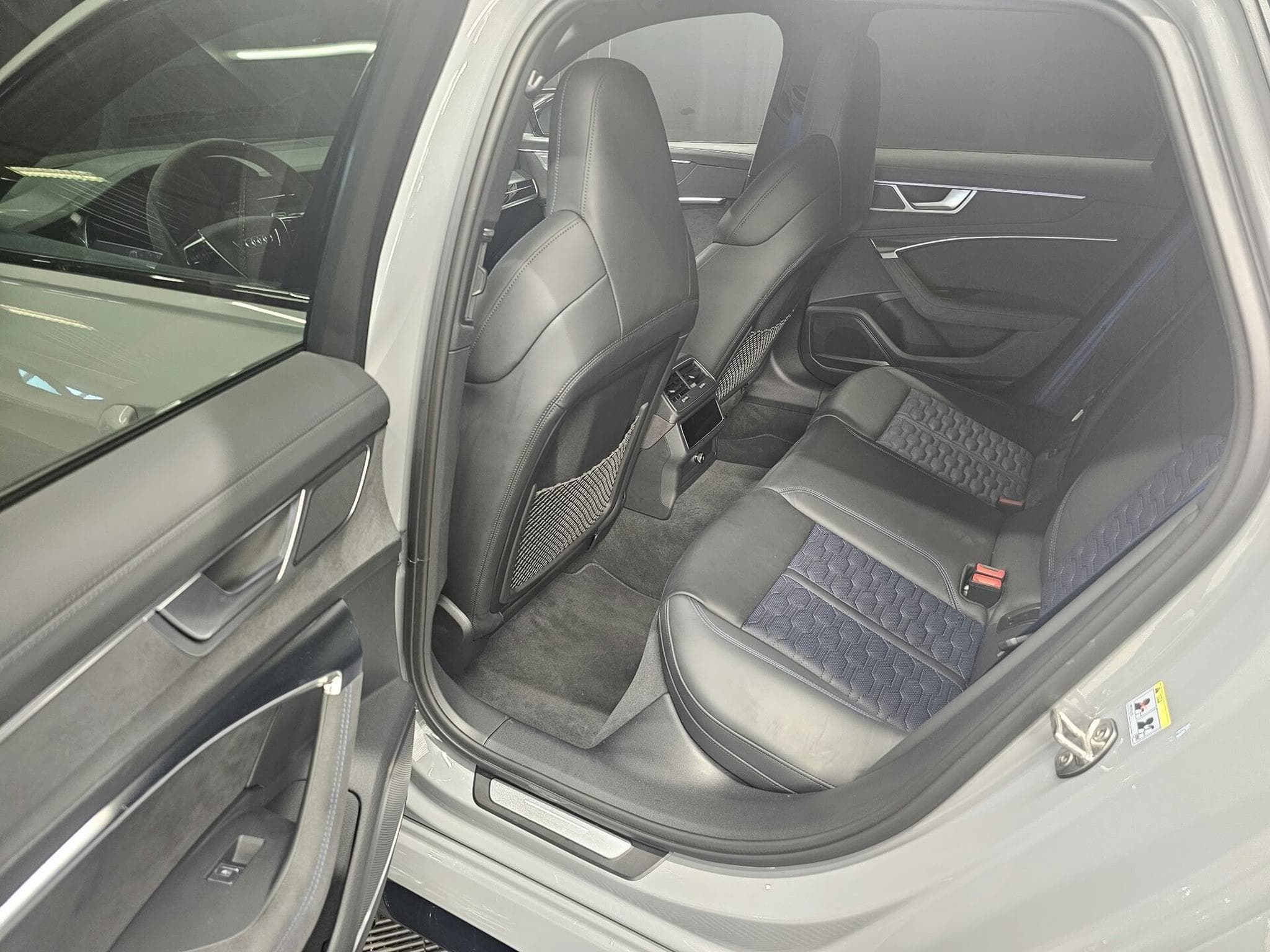 Audi RS6 4.0 V8 630cv PERFORMANCE PANO/360°/NAVI (2024) - Foto 15