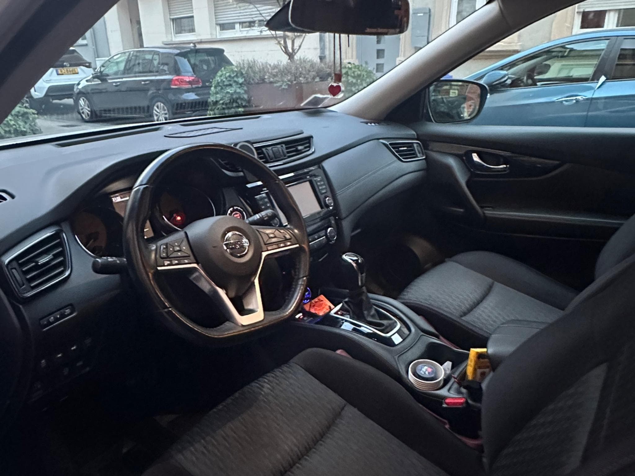 Nissan X-Trail (2018) - Photo 3