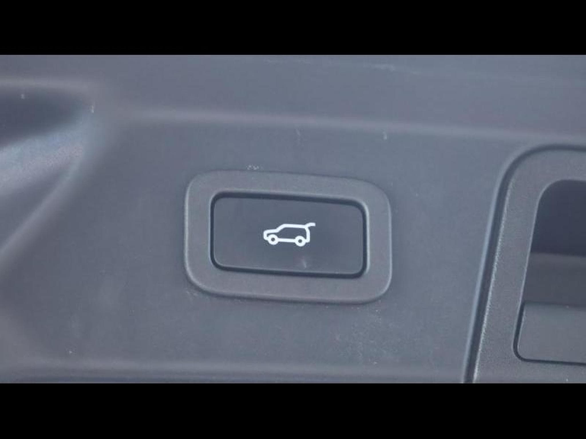 Land-Rover Range Rover Velar P400e HSE R-Dynamic PHEV (2022) - Photo 41