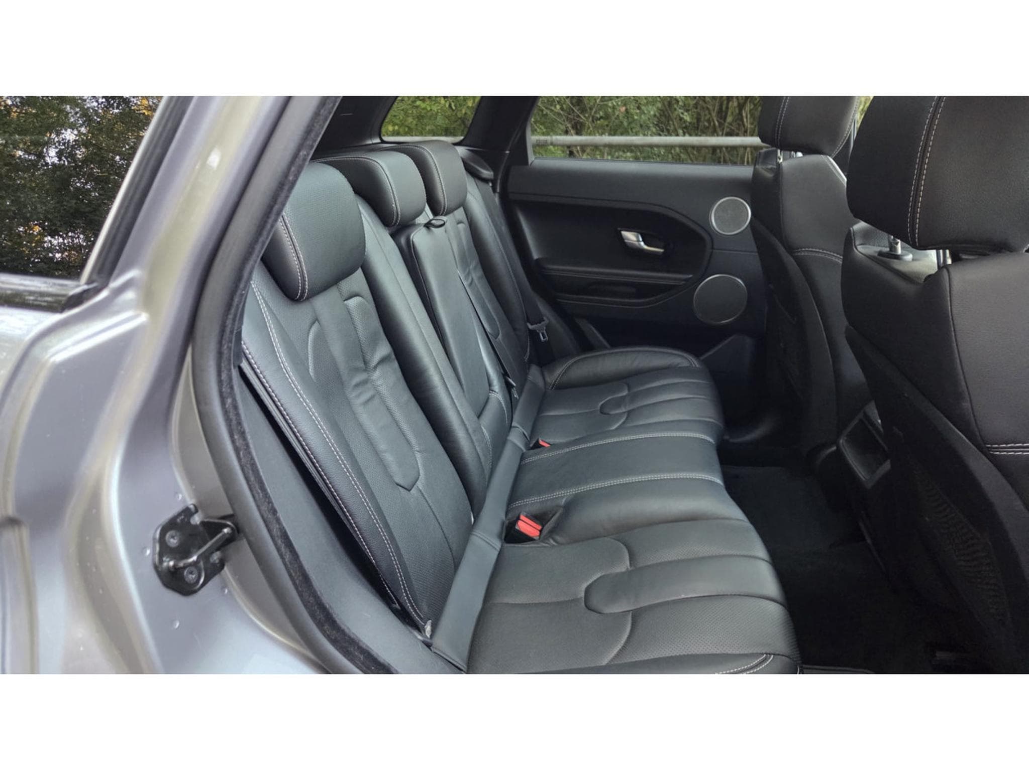 Land-Rover Range Rover Evoque 2.2 SD4 Dynamic (2014) - Photo 14