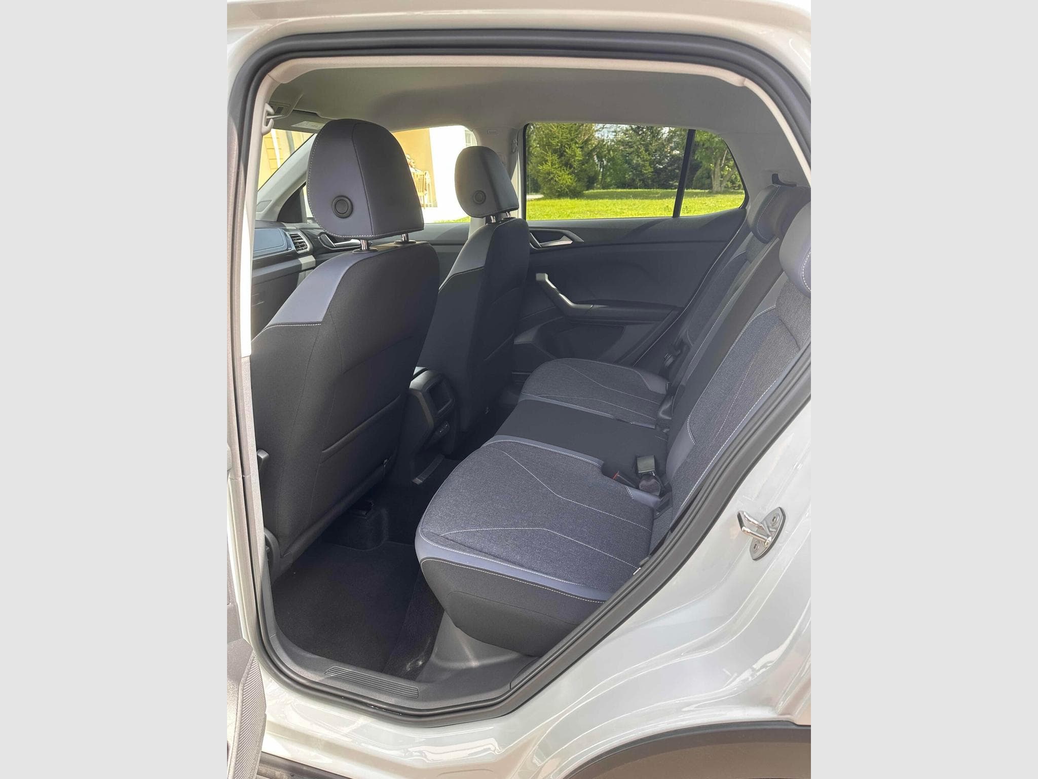 VW T-Cross 1.0 TSI 116 DSG7 Style (2024) - Photo 12