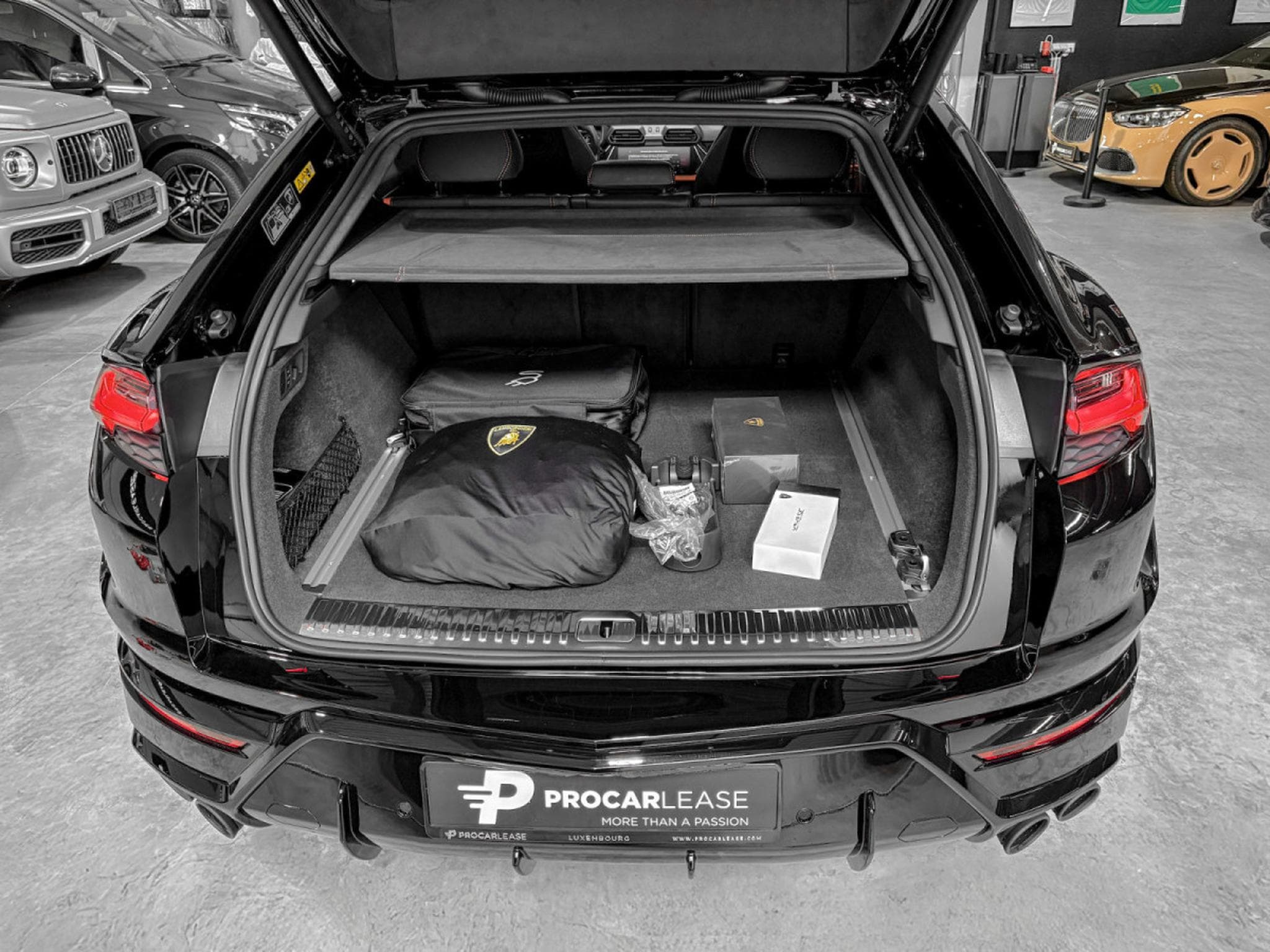 Lamborghini Urus URUS SE/NEW 2025/ STOCK AVAILABLE DIRECTLY (2025) - Photo 24