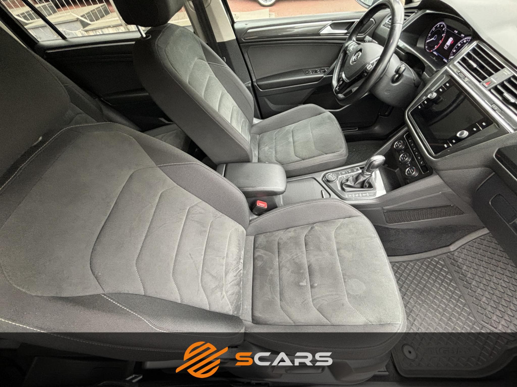 VW Tiguan Allspace 2.0 Tsi DSG 4Motion 7 places (2018) - Foto 16