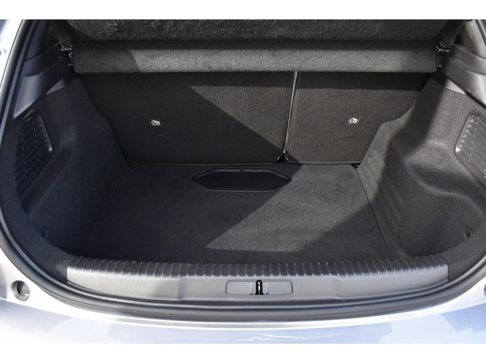 DS Automobiles DS3 1.2 PureTech EAT8 Rivoli CUIR GPS CAM LANE SIDE FOCAL 1°MAIN (2023) - Photo 24