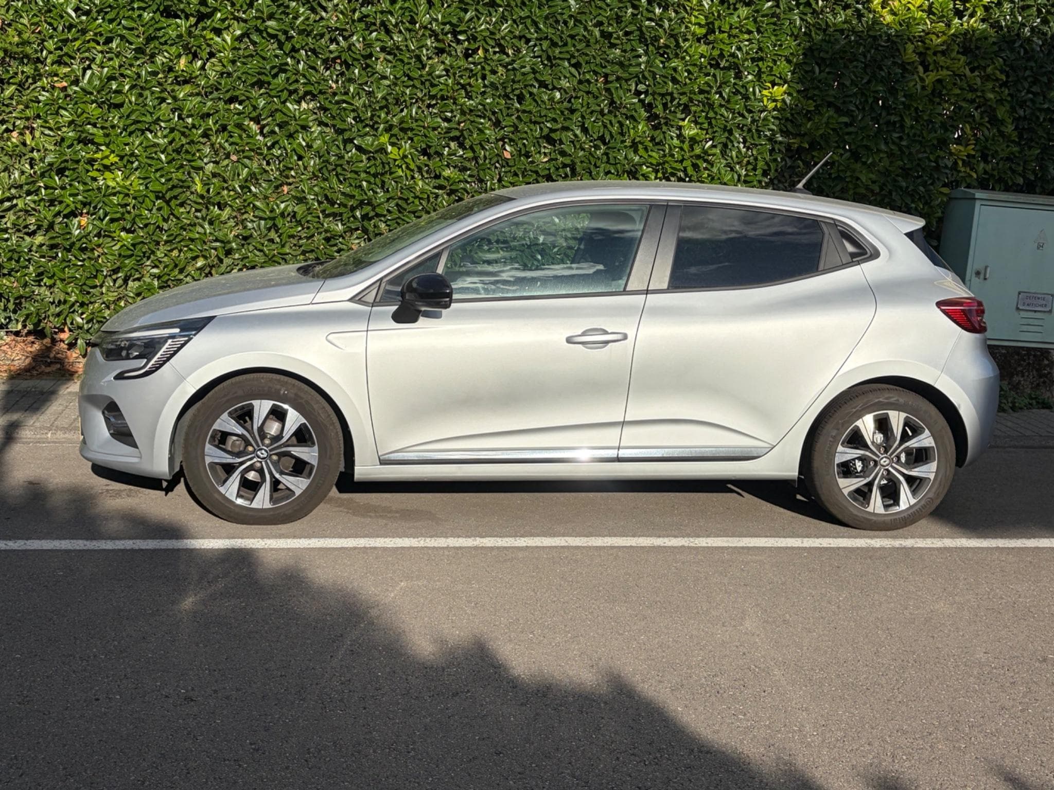 Renault Clio 1.0 TCE (2022) - Foto 1