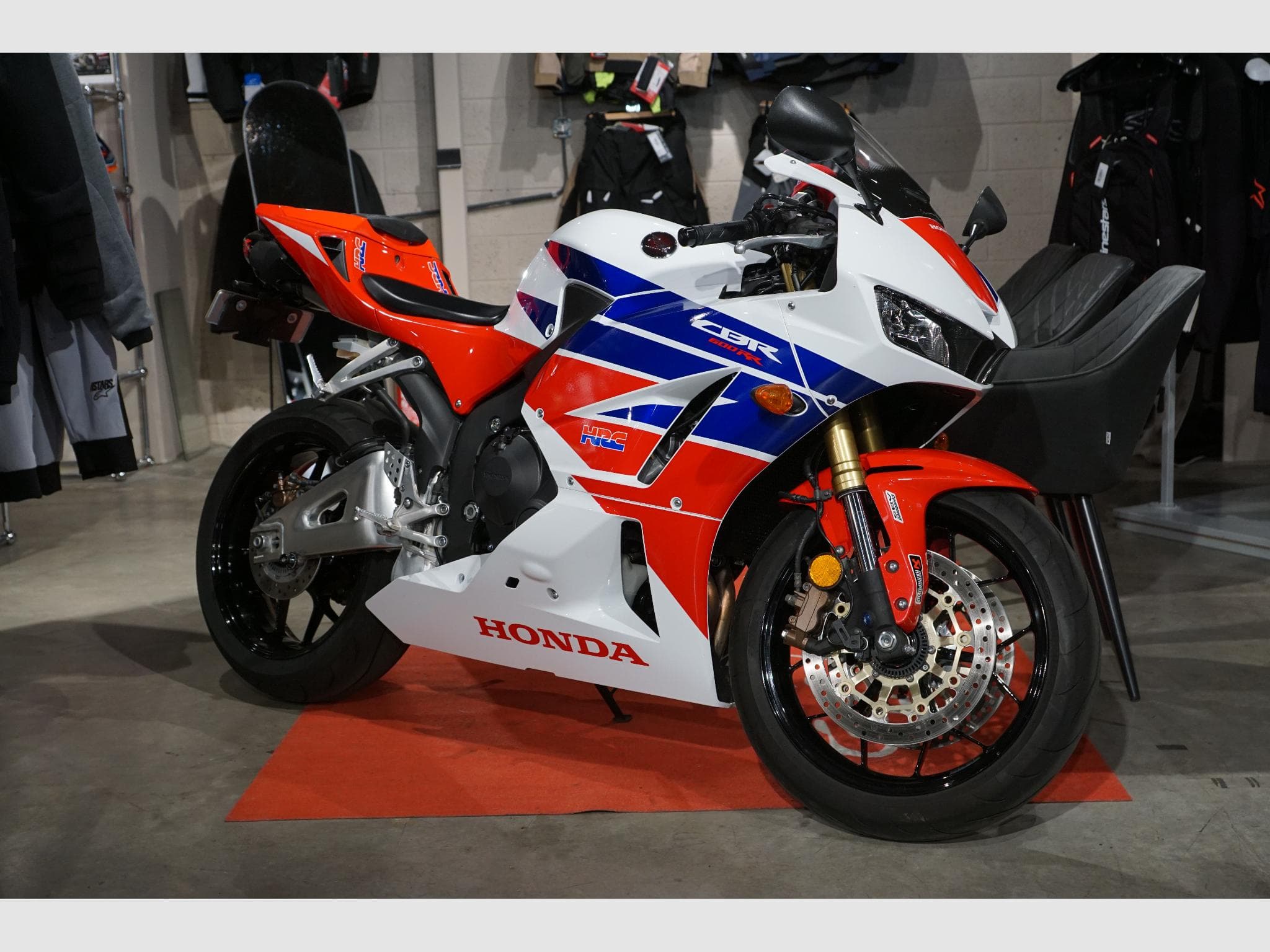 Honda CBR CBR600RR (1970) - Foto 1