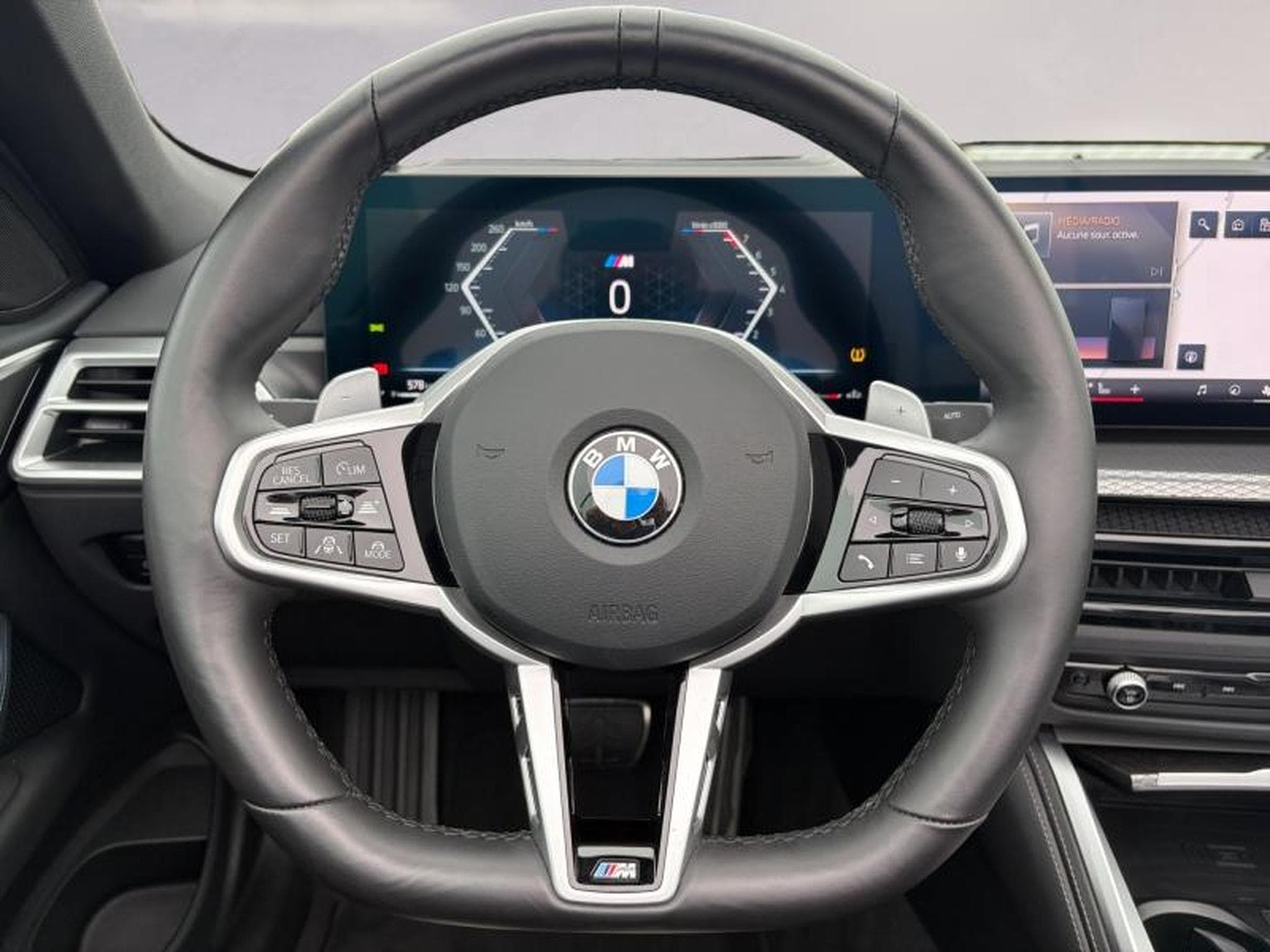 BMW 420 420i Cabrio Kit M Sport (2025) - Foto 15