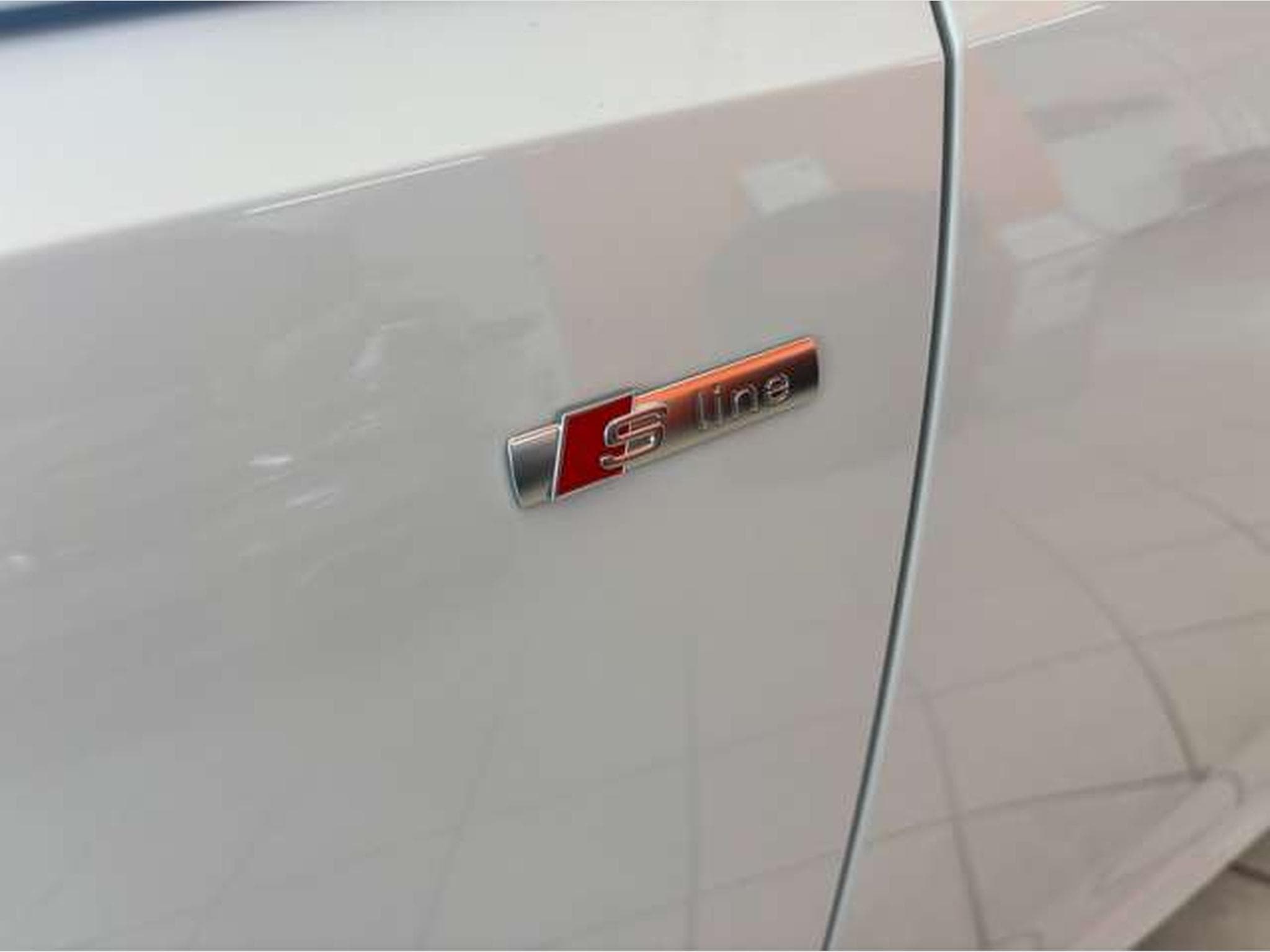 Audi A4 Avant 30 TDI S line - JUSQU'A 48 MOIS DE GARANTIE (2020) - Foto 24