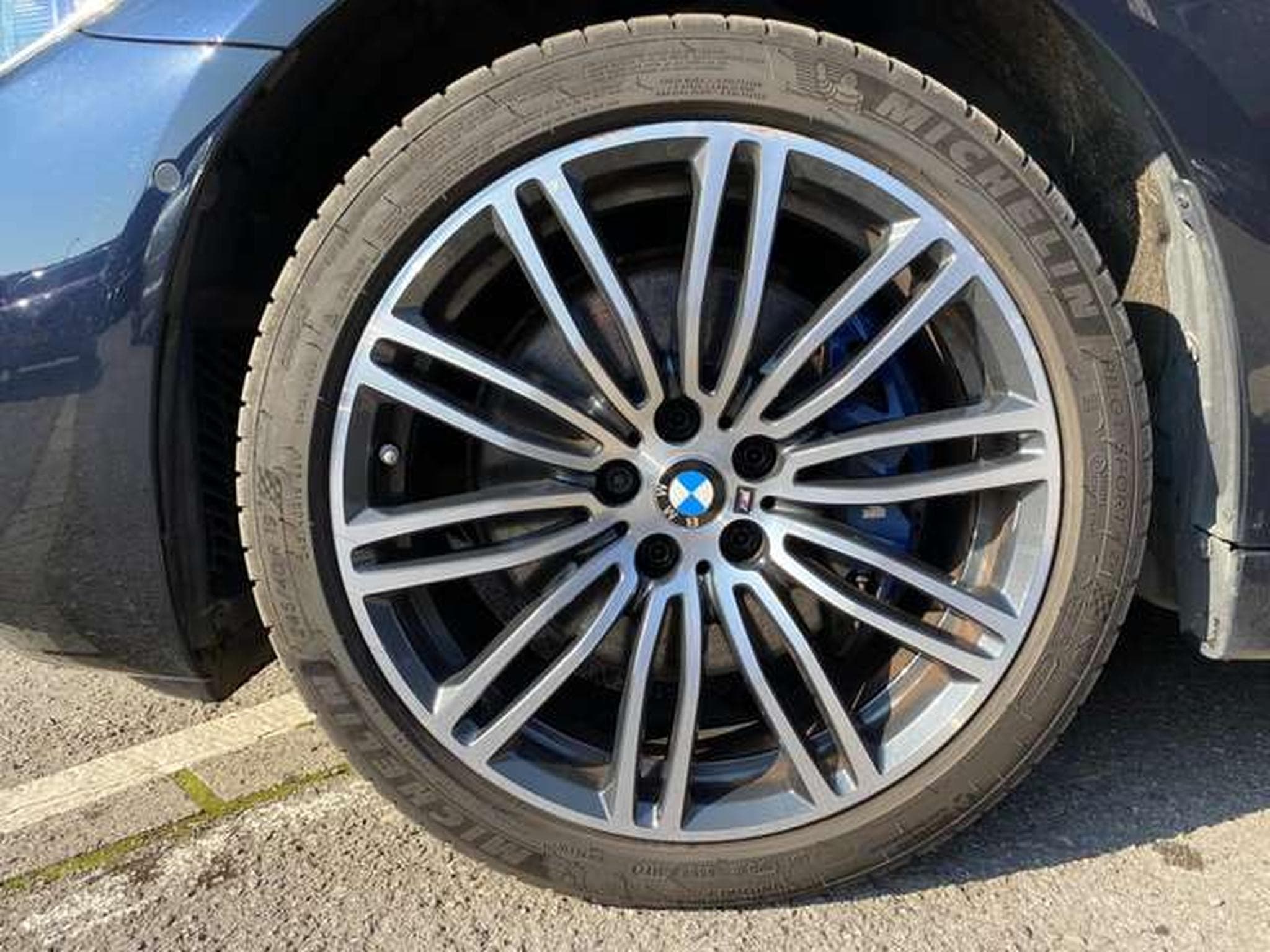 BMW 530 xDrive Hybride Pack M JUSQU'A 48 MOIS DE GARANTIE (2019) - Foto 17