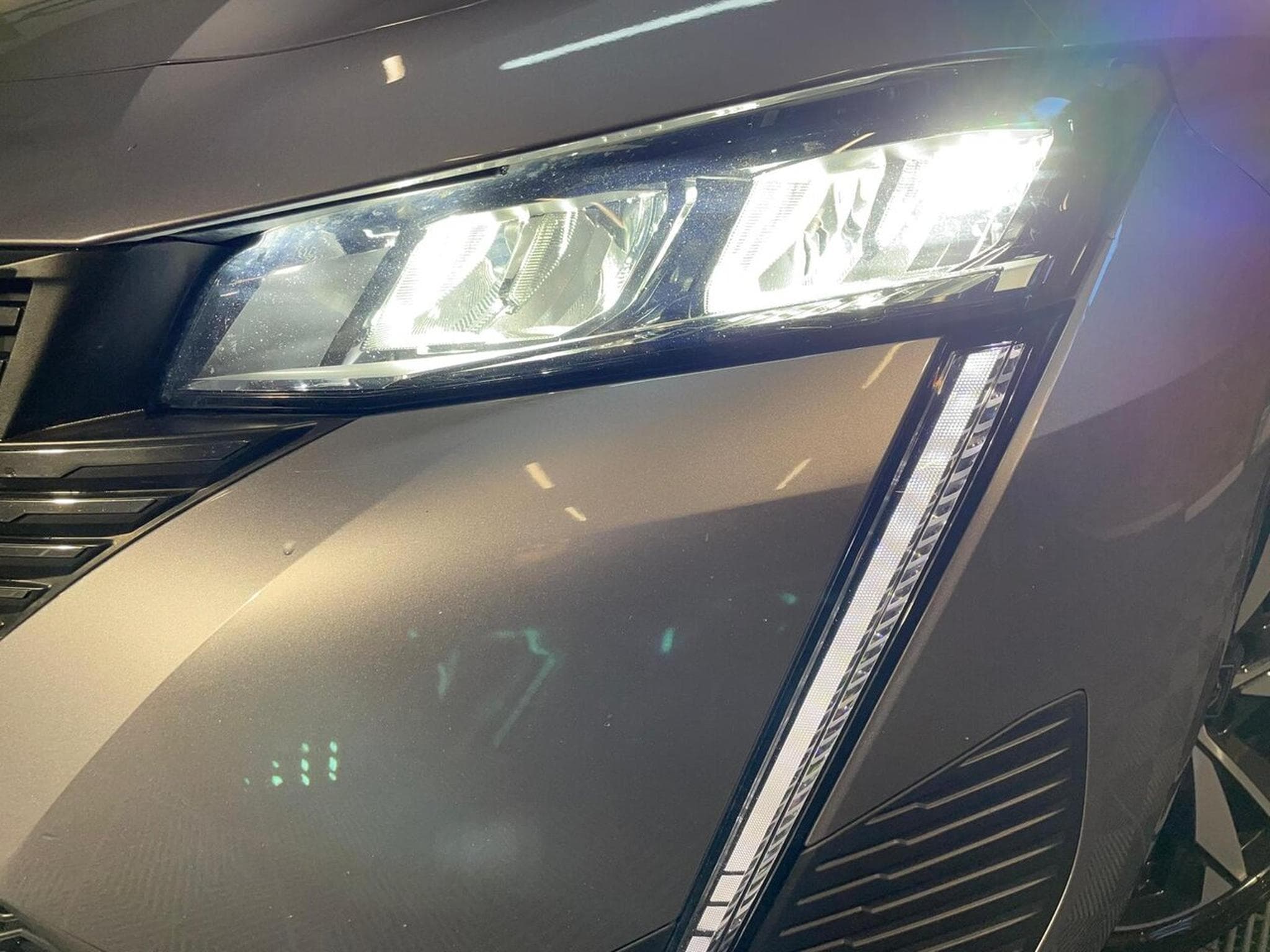 Peugeot 308 1.5 BlueHDI 130 EAT8 ALLURE GPS CARPLAY (2022) - Photo 15