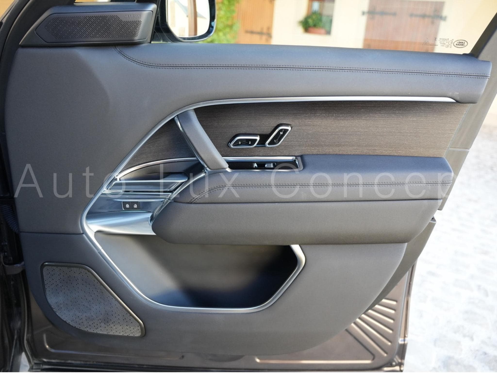 Land-Rover Range Rover P530 First Edition (2022) - Photo 30