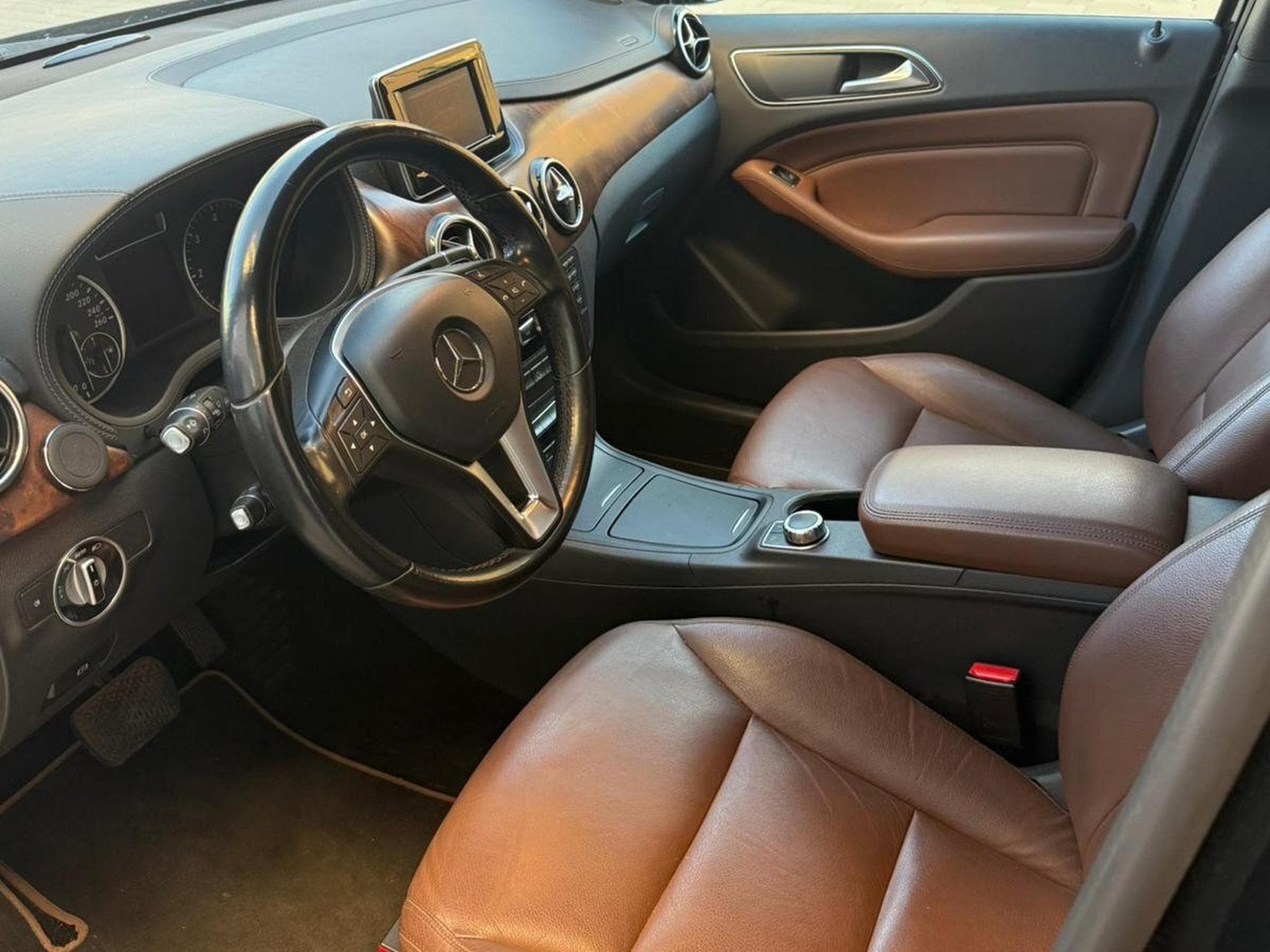 Mercedes 180 (2013) - Foto 3