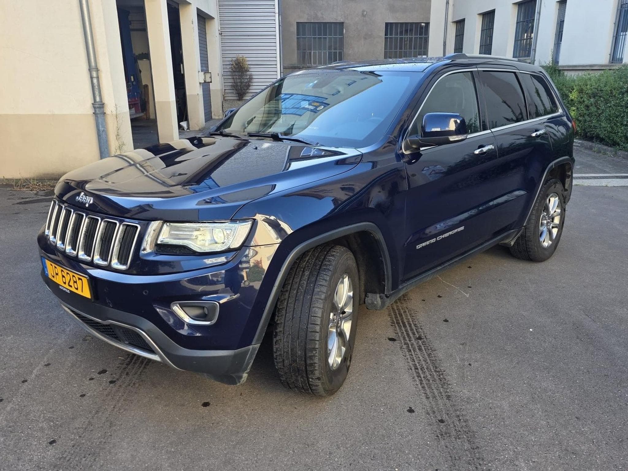 Jeep Grand Cherokee Limited (2015) - Photo 3