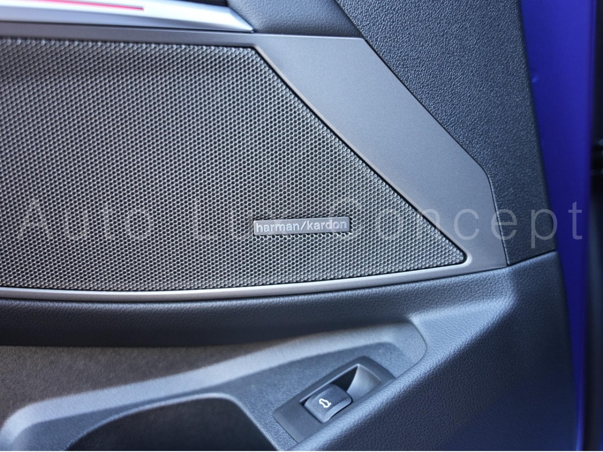 BMW M3 Competition M xDrive (2023) - Photo 30