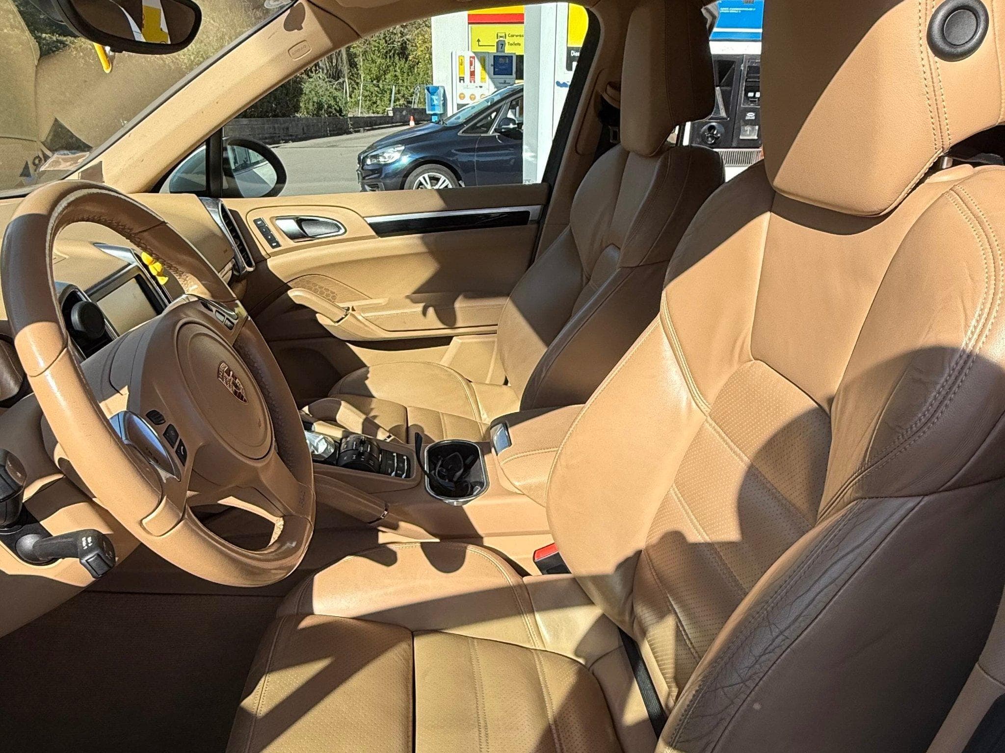 Porsche Cayenne 4.8 S (2011) - Photo 6